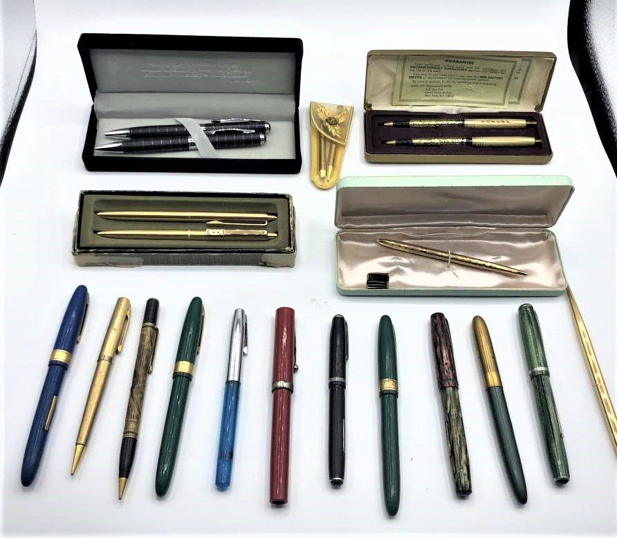 Estate Group Lot of Assorted Vintage Pens, Writing Sets (1 of 7)