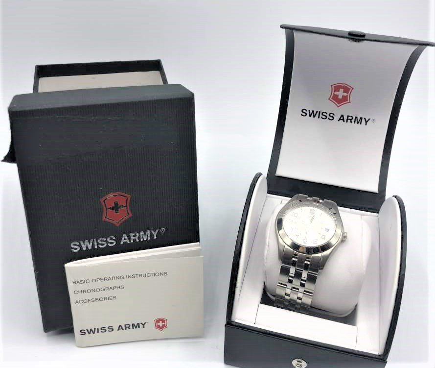 SWISS ARMY Calendar Wristwatch in Box: SWISS ARMY Calendar Wristwatch in Box