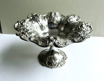 Reed & Barton Sterling Silver FRANCIS I X568 Fancy Repousse Pedestal Compote 437 grams