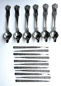 Set 6 Fancy Wm. Rogers Silverplate Grapefruit Spoons & 11 Roger Bros Seafood Picks Silver Plate