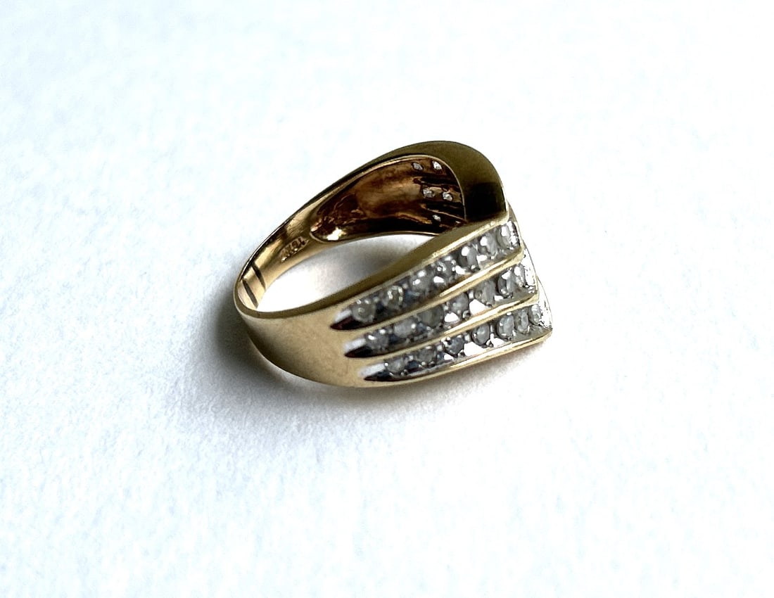 10K GOLD with 3 ROWS of DIAMONDS [39 Diamonds] Cocktail Ring Size 7.5, 2.7 dwt, 7/8 in. x 1/2 in. (1 of 1)