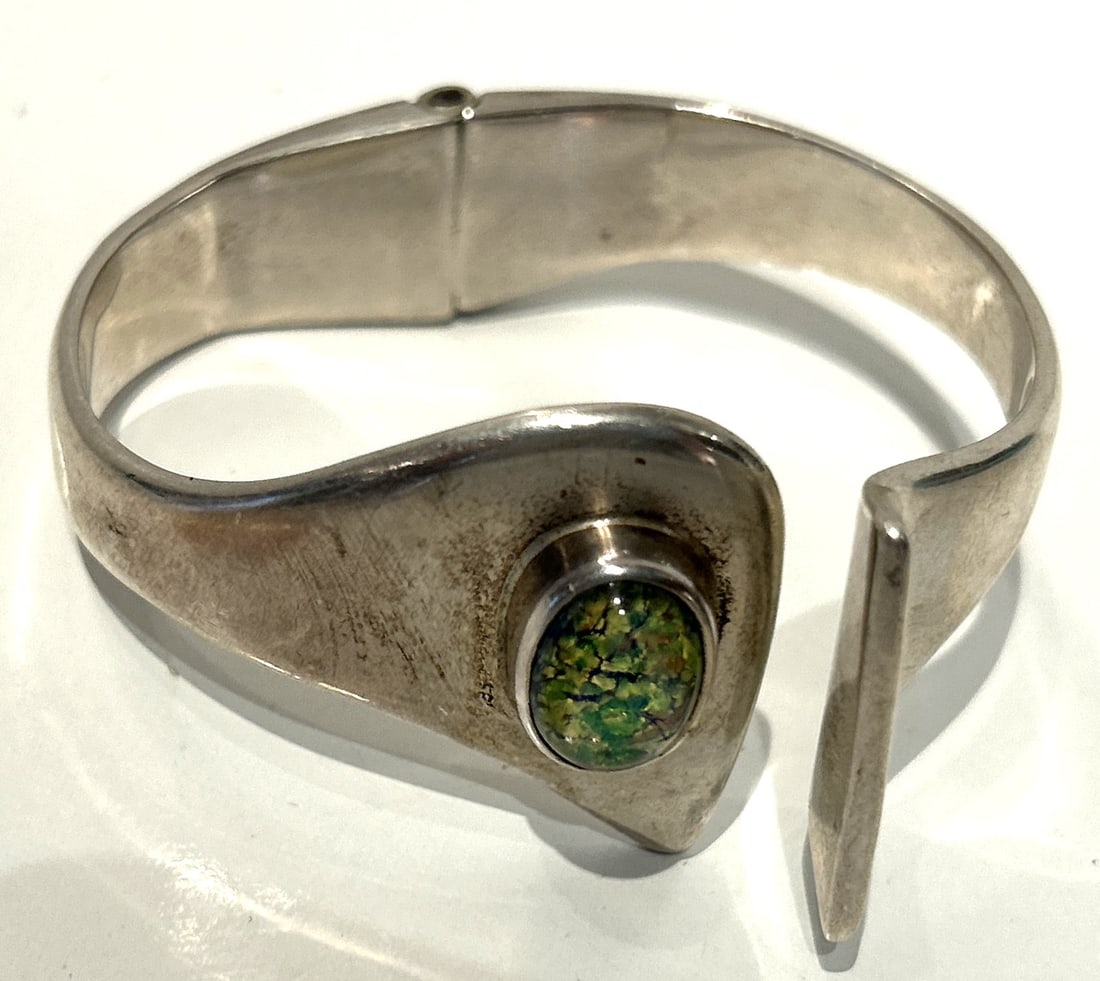 .925 Mexico Sterling Silver Heavy Cuff Bracelet with Foil Cabochon, weighs 61.4 grams total weight (1 of 5)