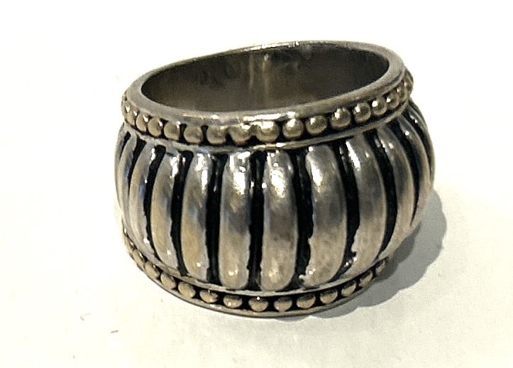 .925 RJ Sterling Silver Large Wide Band Ring Size 7.5; weighs 12.6 grams;: .925 RJ Sterling Silver Large Wide Band Ring Size 7.5; weighs 12.6 grams;