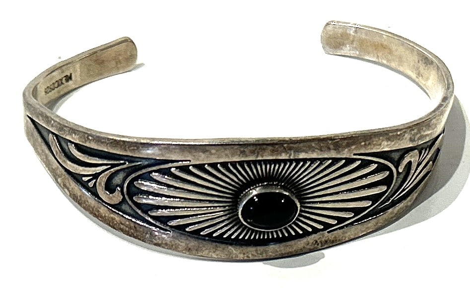 Mexico .925 Sterling Silver Southwestern Cuff Bracelet with Black Onyx Stone 2 5/8 in. x 2 1/4 in. (1 of 3)