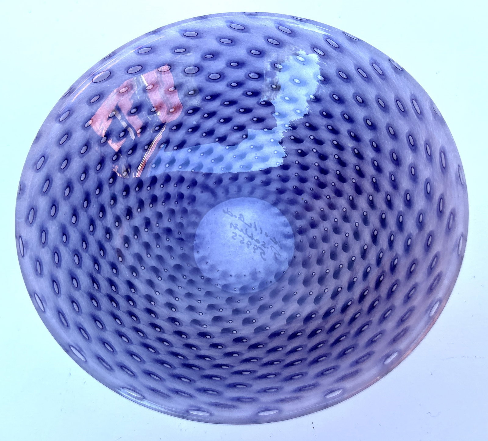 Kosta Boda Artist Signed Small Amethyst Art Glass Bowl Swirl Controlled Bubbles 5 in. dia.: Kosta Boda Artist Signed Small Amethyst Art Glass Bowl Swirl Controlled Bubbles 5 in. dia.