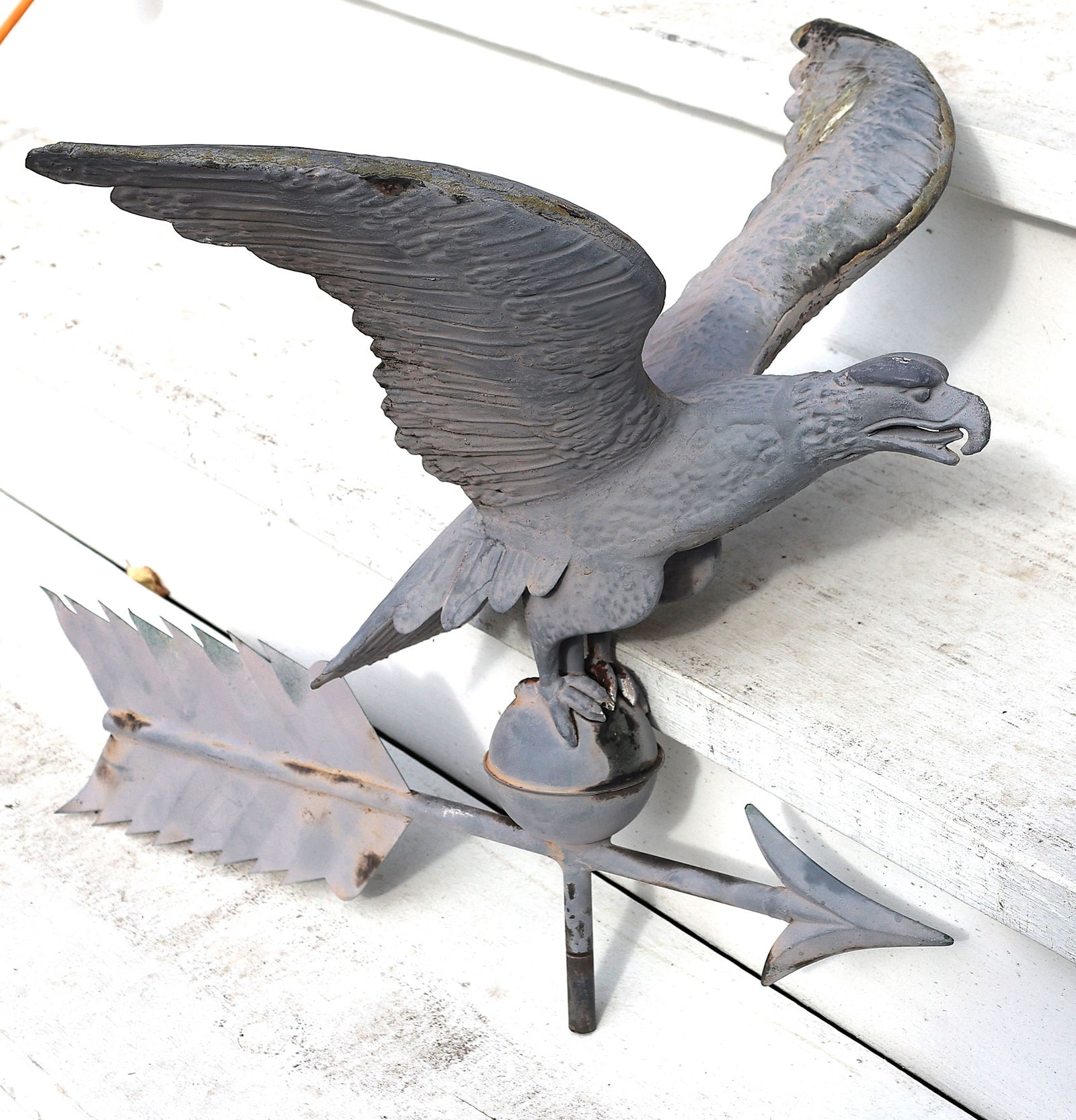 Antique Folk Art Zinc Full Bodied Eagle Figure Weathervane Top 21 inches length (1 of 9)