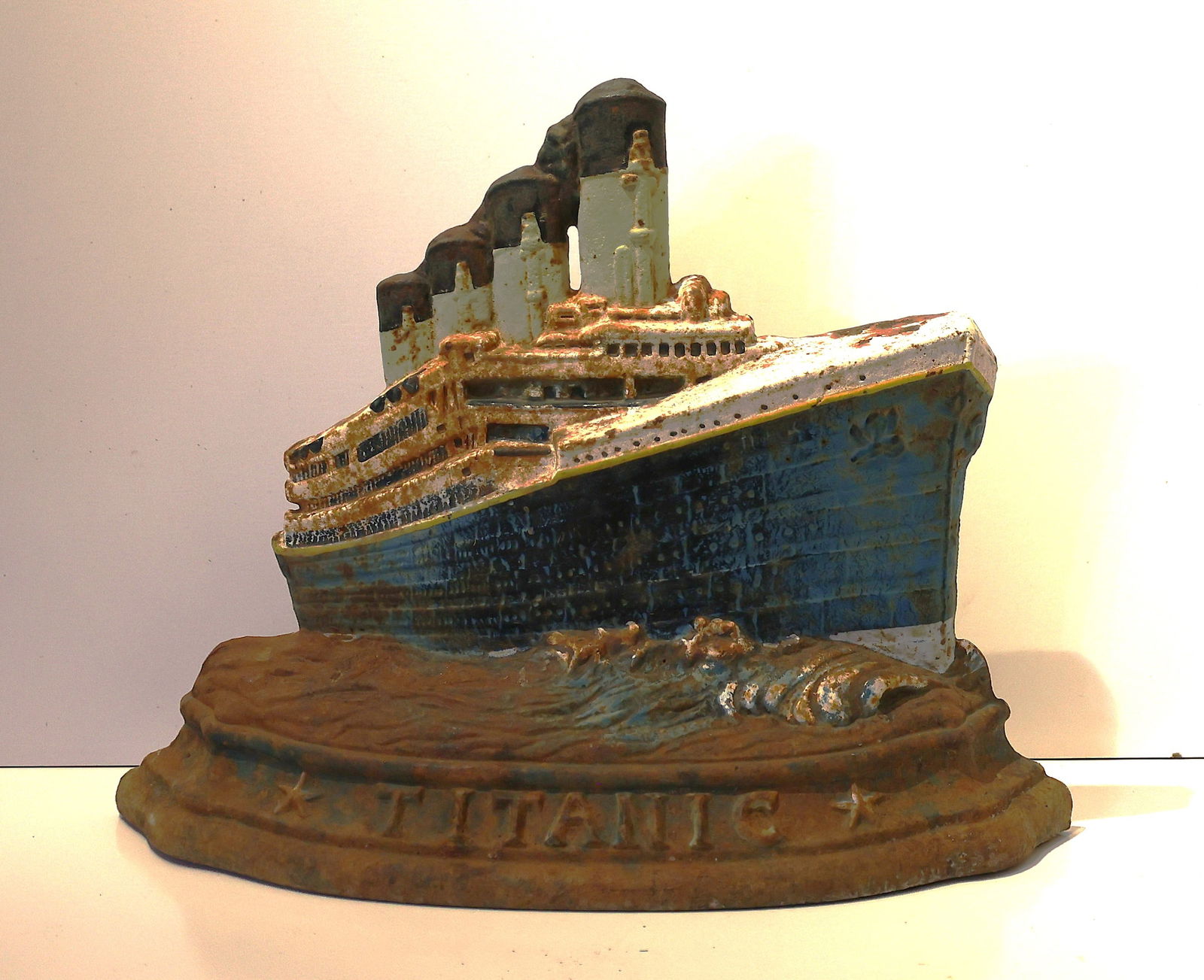 Vintage Cast Iron TITANIC Figural Ship Doorstop 10 in. height x 12 3/4 in. length x 2 in. (1 of 5)