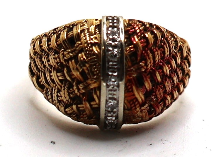 marked 750 [18K GOLD] with 5 DIAMONDS Basket Weave Ring Size 6.25 , 3/4 in. x 5/8 in. (1 of 6)