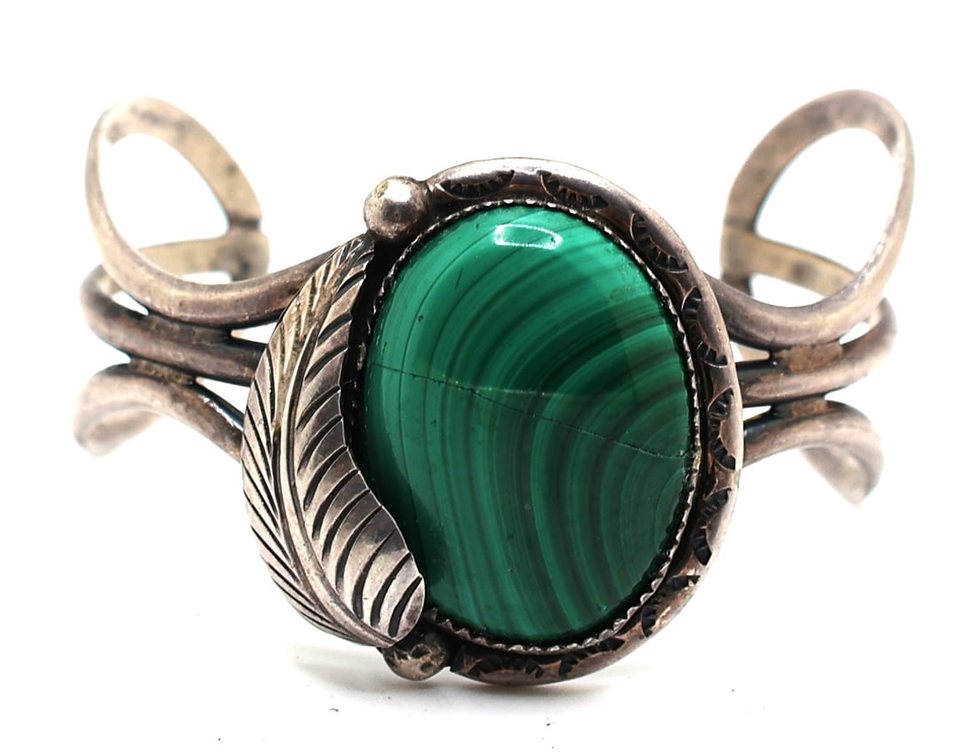 T.B. Jr, Native American Indian Navajo Malachite and Feather Cuff Bracelet 2 in. x 2.25 in. x 2.5 in: T.B. Jr, Native American Indian Navajo Malachite and Feather Cuff Bracelet 2 in. x 2.25 in. x 2.5 in., weighs 39 grams total weight