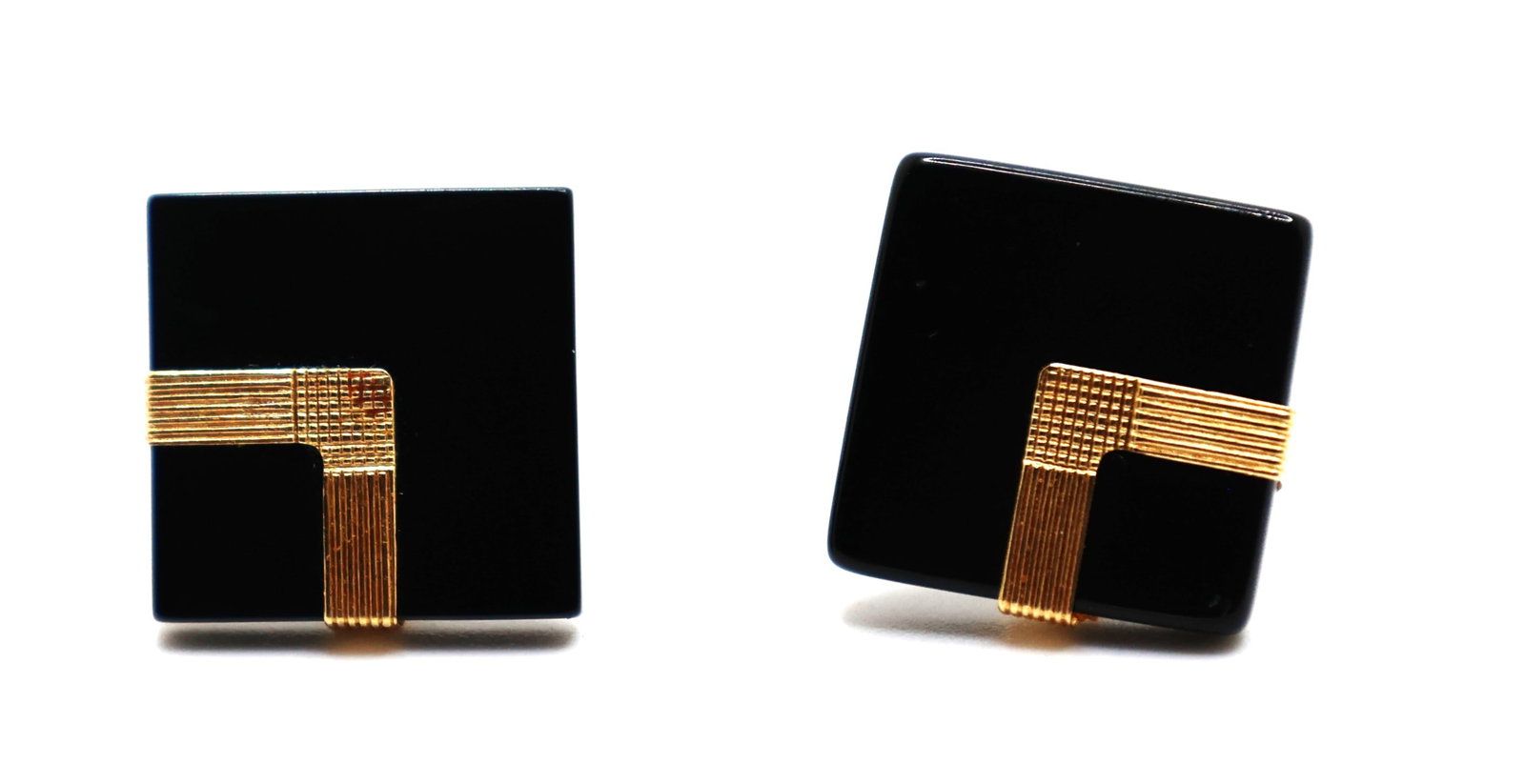 14K GOLD and Black Onyx Pierced Earrings 5/8 in. x 5/8 in.: 14K GOLD and Black Onyx Pierced Earrings 5/8 in. x 5/8 in.
