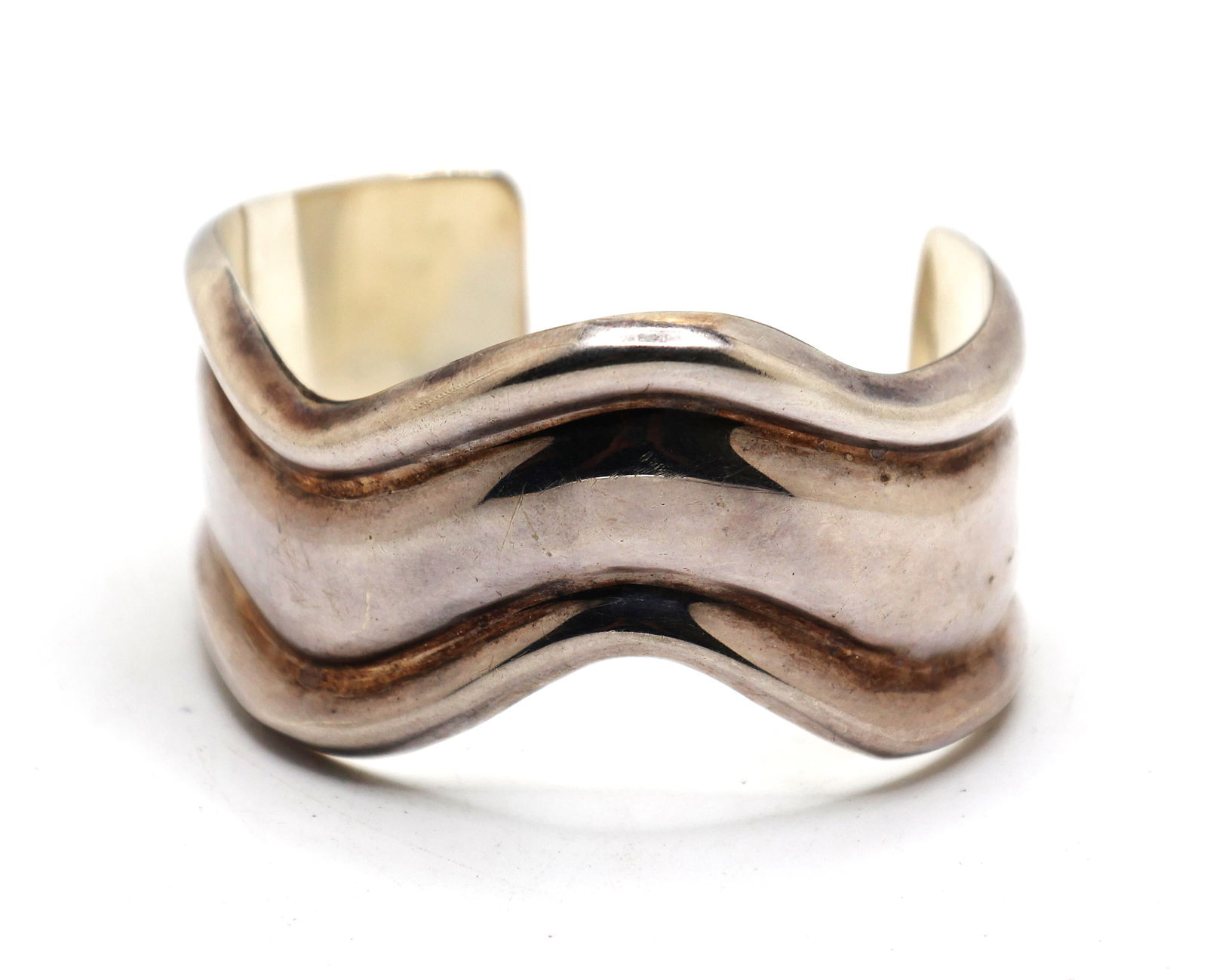 Mexico SU Sterling Silver "Wave" Cuff Bracelet, weighs 45 grams, 2 1/2 in. x 2 in. x 1 1/8 in. (1 of 5)