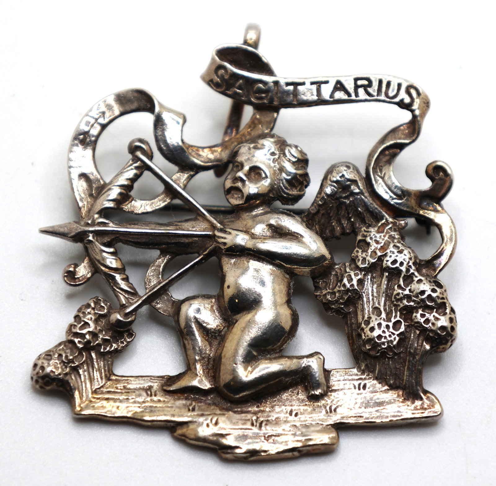 Sterling Silver 19.8 grams Ciri Sagittarius Pin 2 1/4 in. x 2 in.: Sterling Silver 19.8 grams Ciri Sagittarius Pin 2 1/4 in. x 2 in.