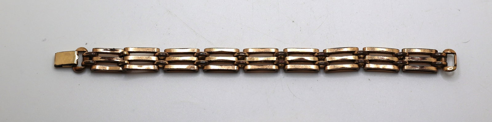 12K Gold Filled 21.3 grams 3-Link Bracelet 7 in. x 3/8 in.: 12K Gold Filled 21.3 grams 3-Link Bracelet 7 in. x 3/8 in.