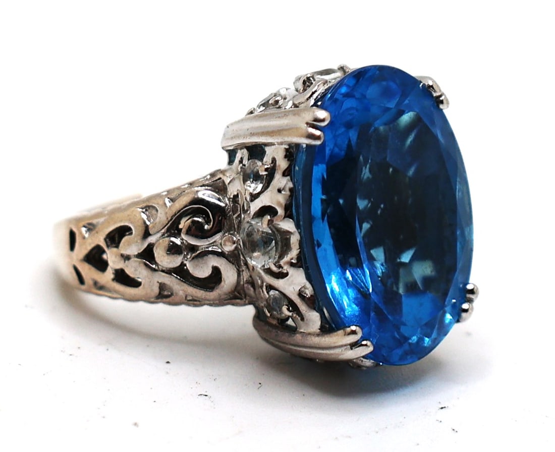 .925 Sterling Silver having Beautiful London Blue Topaz and White Topaz Ring Size 5.25 (1 of 5)