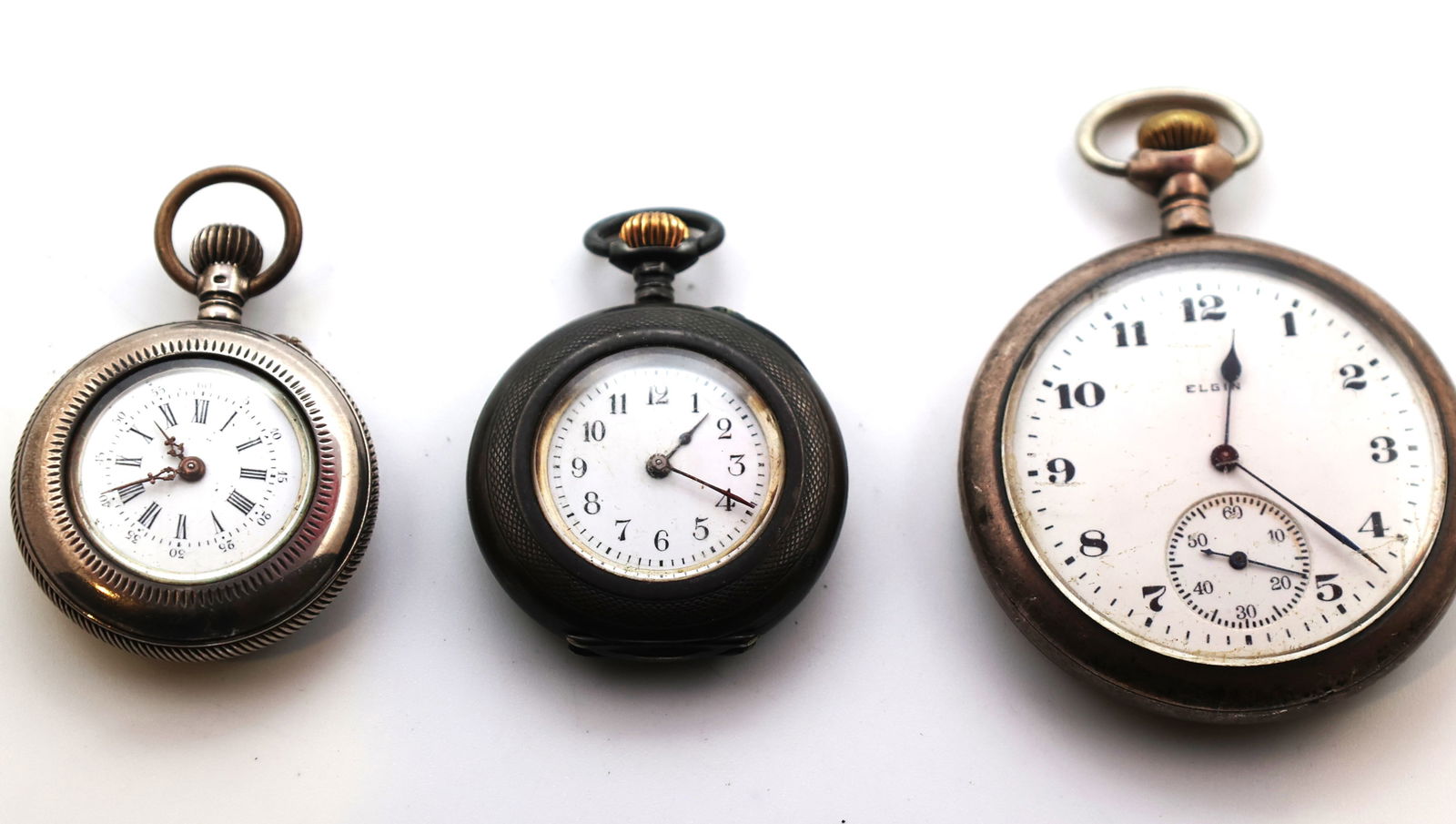 [3] Ladies Pocket Watch .800 Swiss 2 in. x 1 3/8 in.; Ladies Pocket Watch .800 2 in. x 1 3/8 in. (1 of 3)