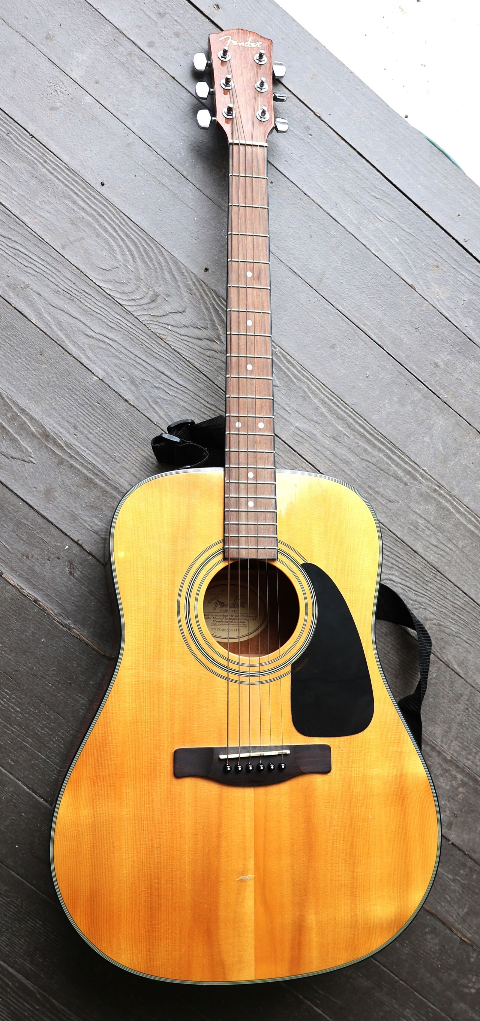 FENDER ACOUSTIC GUITAR With Soft Case, DG 8 S NAT, Serial Number CC: 08055114, Clean, See Pictures. (1 of 8)
