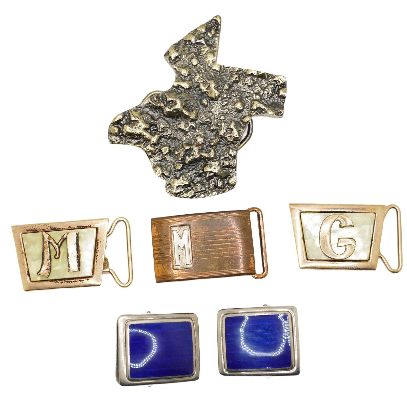 6 Assorted Belt Buckles - Variety - See Pictures: 6 Assorted Belt Buckles, Sizes 3 1/8 in. to 1 1/2 in.