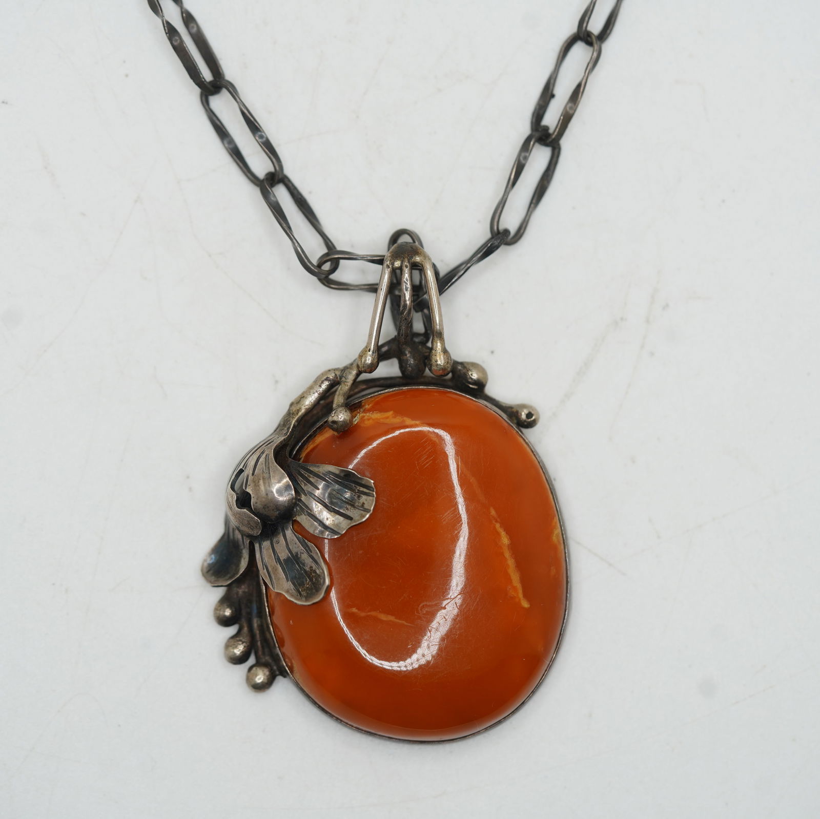 M-TM Sterling Froal & Leaf Designed Frame w/ Amber Stone M-Sterling Box Link Chain: 2 1/2 x 2 (Pendant) 26 x 1/4 (Chain); 42.28 Grams Total Weight