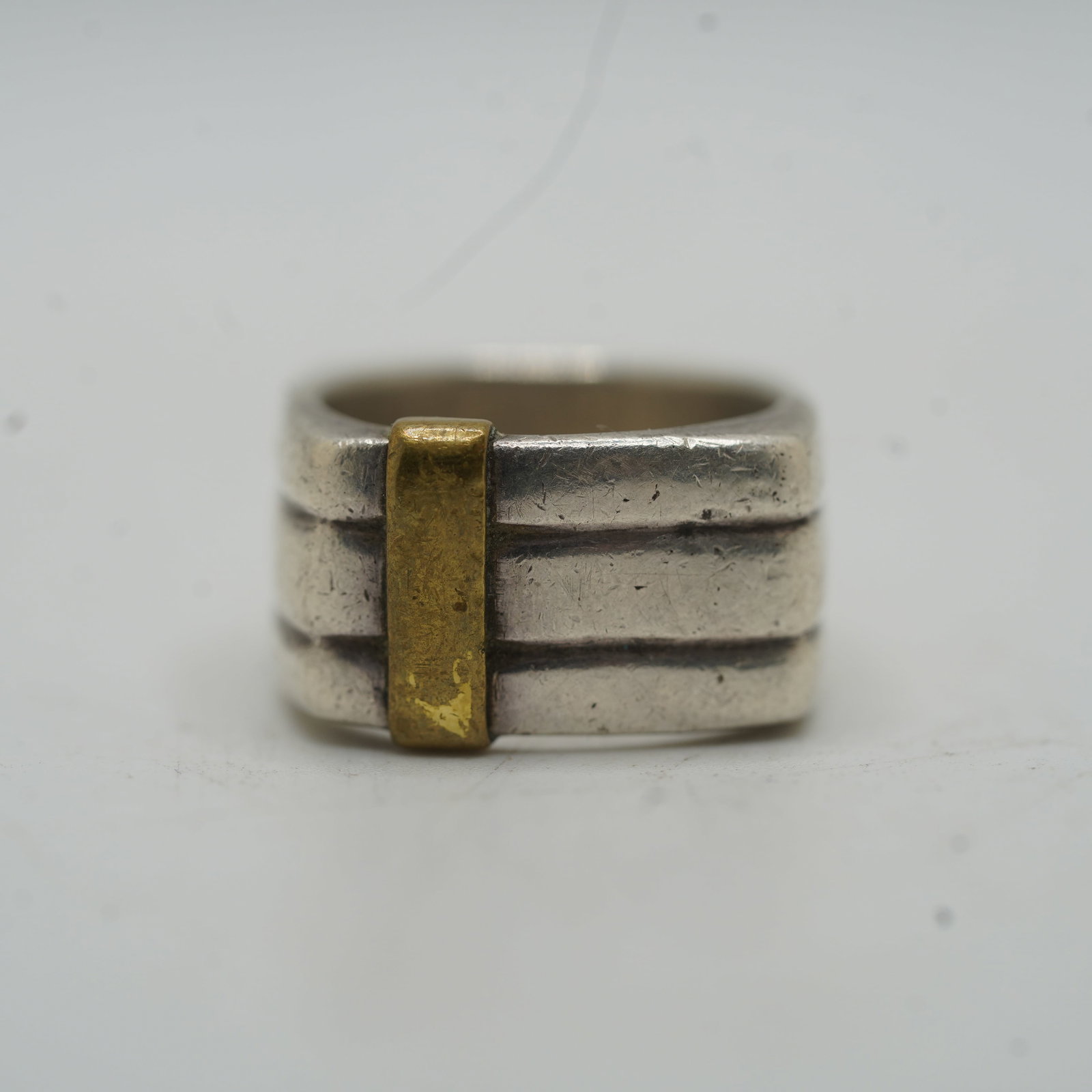 M-TC-110 Mexico 925 Sterling w/ Brass Accent Wide Band Modernism Ring Size 6.5: Size 6.5, 3/4 x 1/2