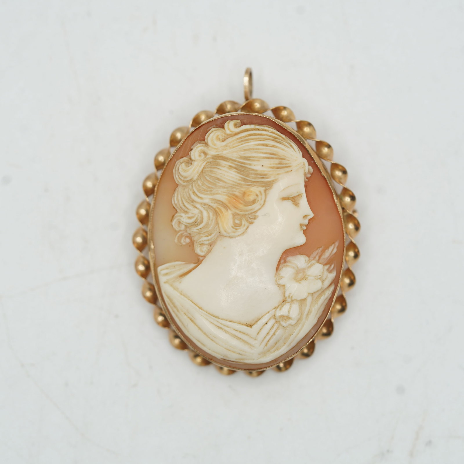 10K Athena Portrait Cameo Pin / Pendant: 1 5/8 x 1 3/8