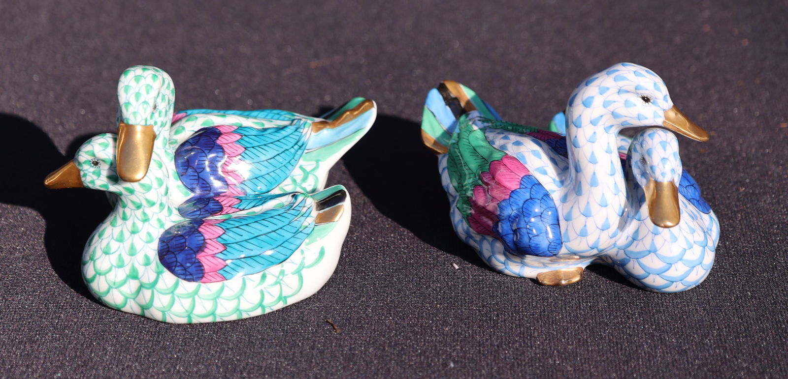 Herend Hungary, 2 Fine Porcelain Hand Painted Ducks One Blue, Other Green, 3 in. x 4.5 in. x 3.5 in.: Herend Hungary, 2 Fine Porcelain Hand Painted Ducks One Blue, Other Green, 3 in. x 4.5 in. x 3.5 in.