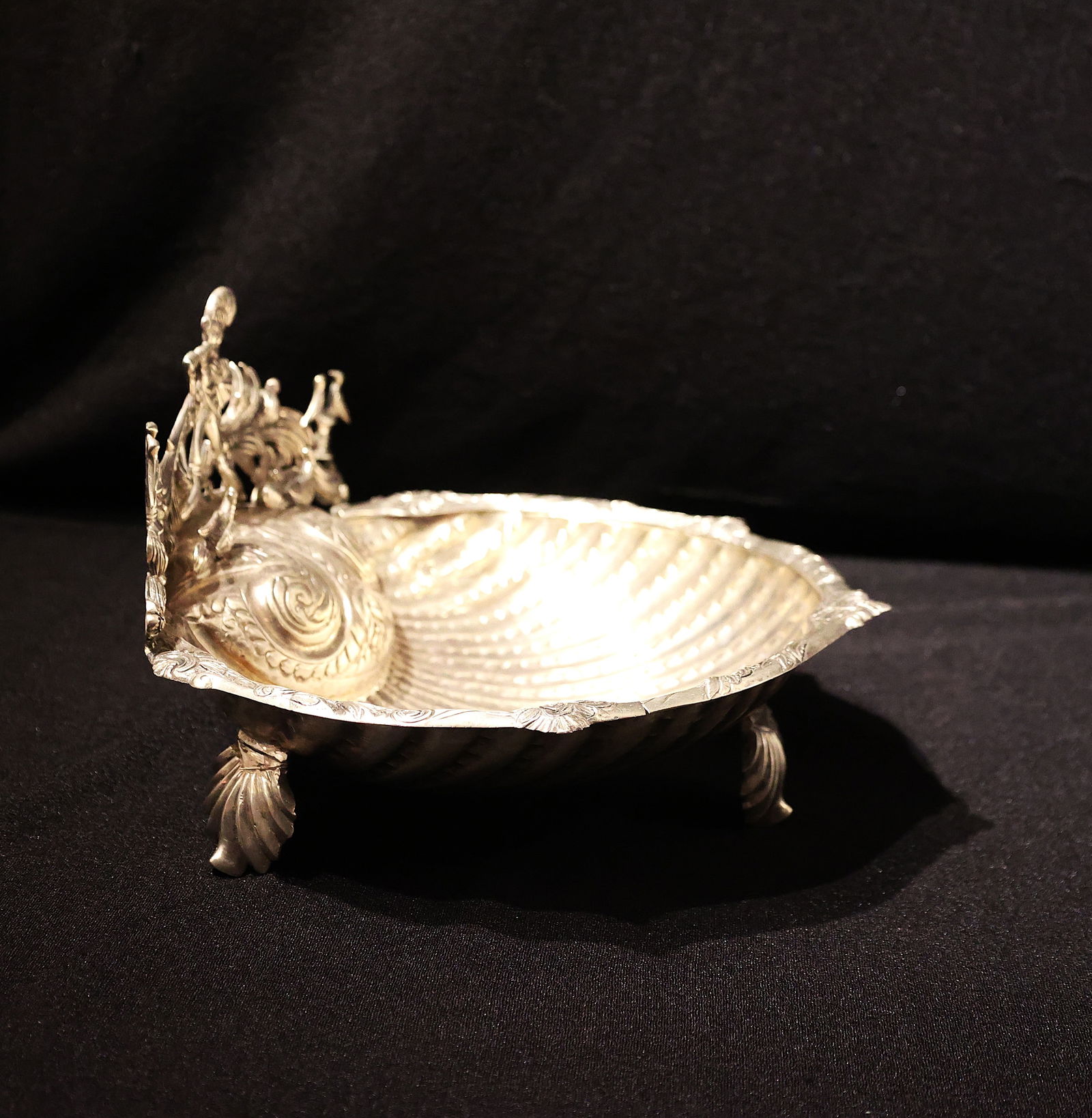 Art Nouveau Silver Plate Shell Dish Footed 7 inches height x 11.5 in. length x 11 in. wide (1 of 10)