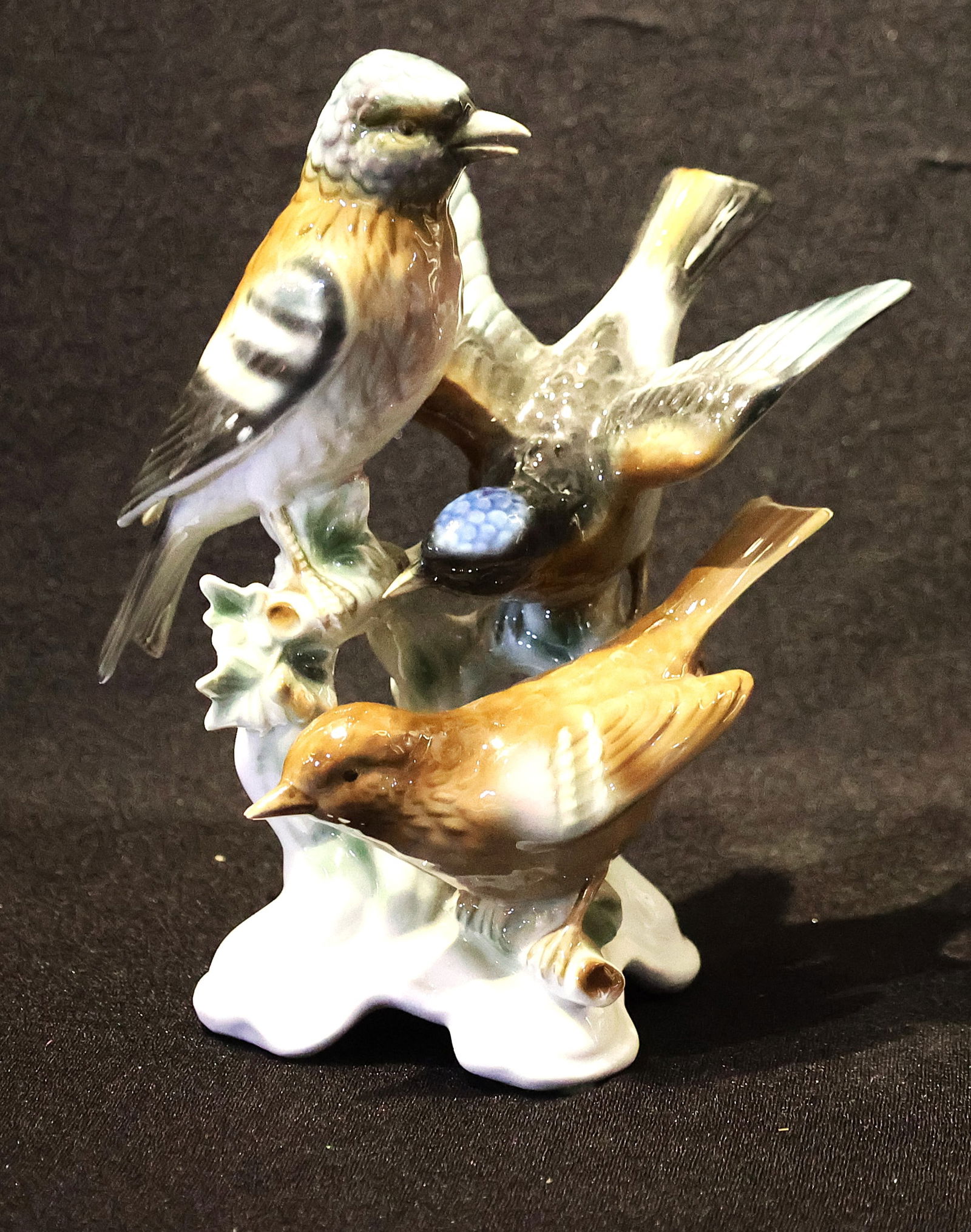 Vintage Porcelain Trio Of Birds Figurine By Gerold Porzellan Of Bavaria. Western Germany: Vintage Porcelain Trio Of Birds Figurine By Gerold Porzellan Of Bavaria. Western Germany. Size: 9.5 inches height x 7 1/2 in. wide x 4 1/2 in. depth