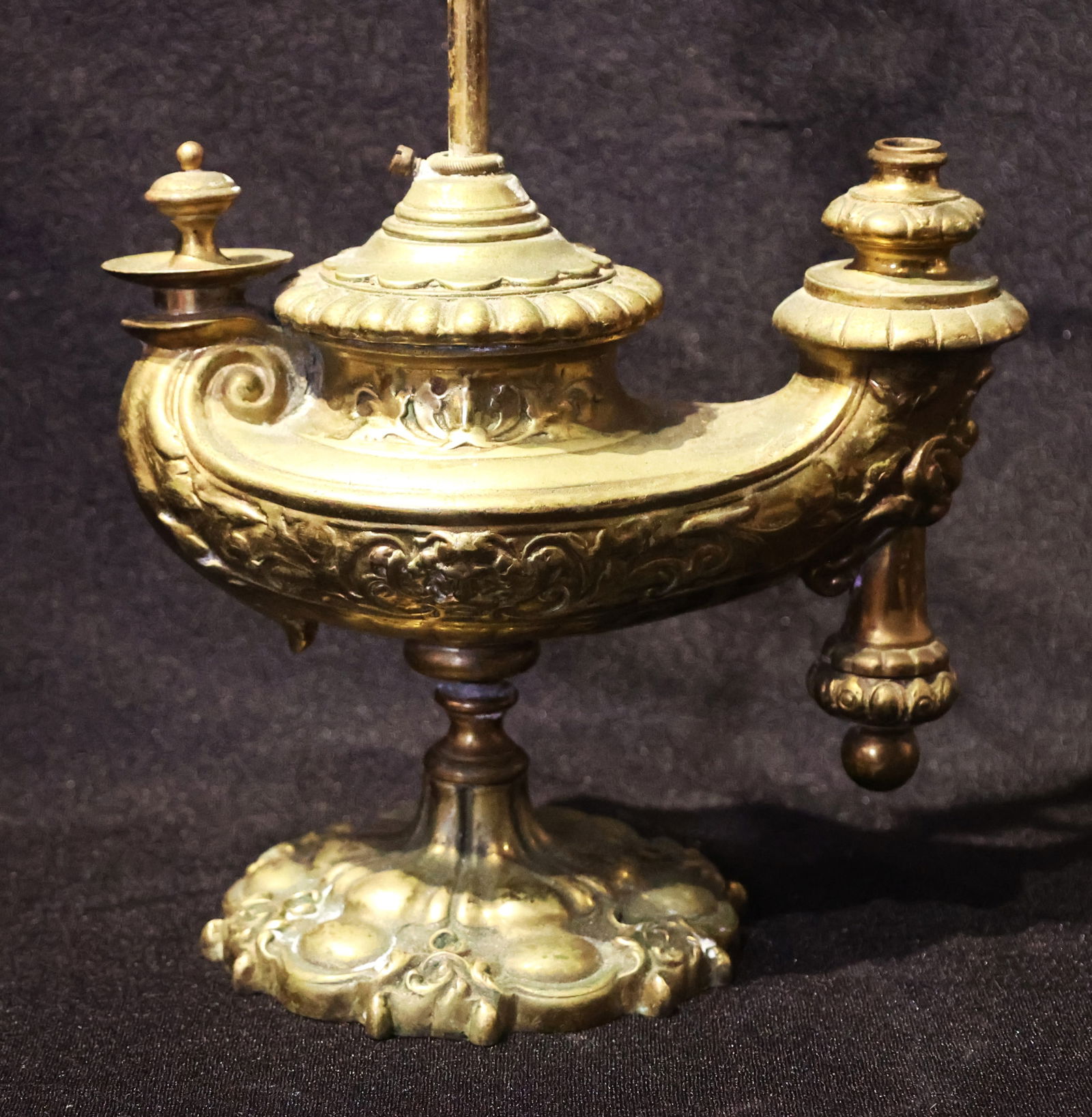 19th C. Bronze Harvard Student Lamp, "Genie Lamp" , Wild & Wessel, Good Original Patina (1 of 6)