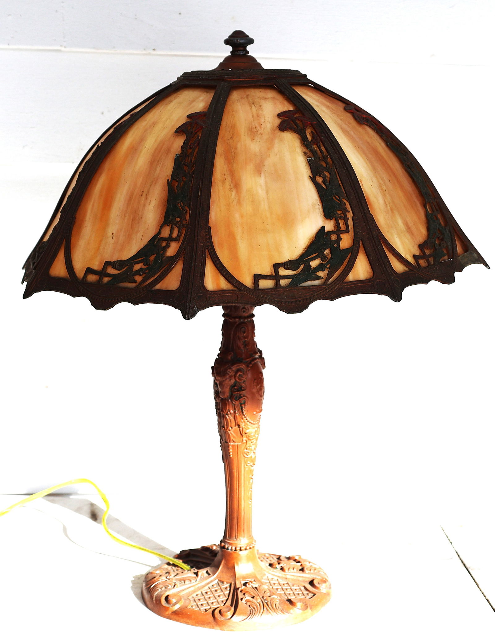 Antique Art Nouveau 8-Panel Curved Slag Glass Umbrella Shade Table Lamp. good condition, all origina (1 of 9)