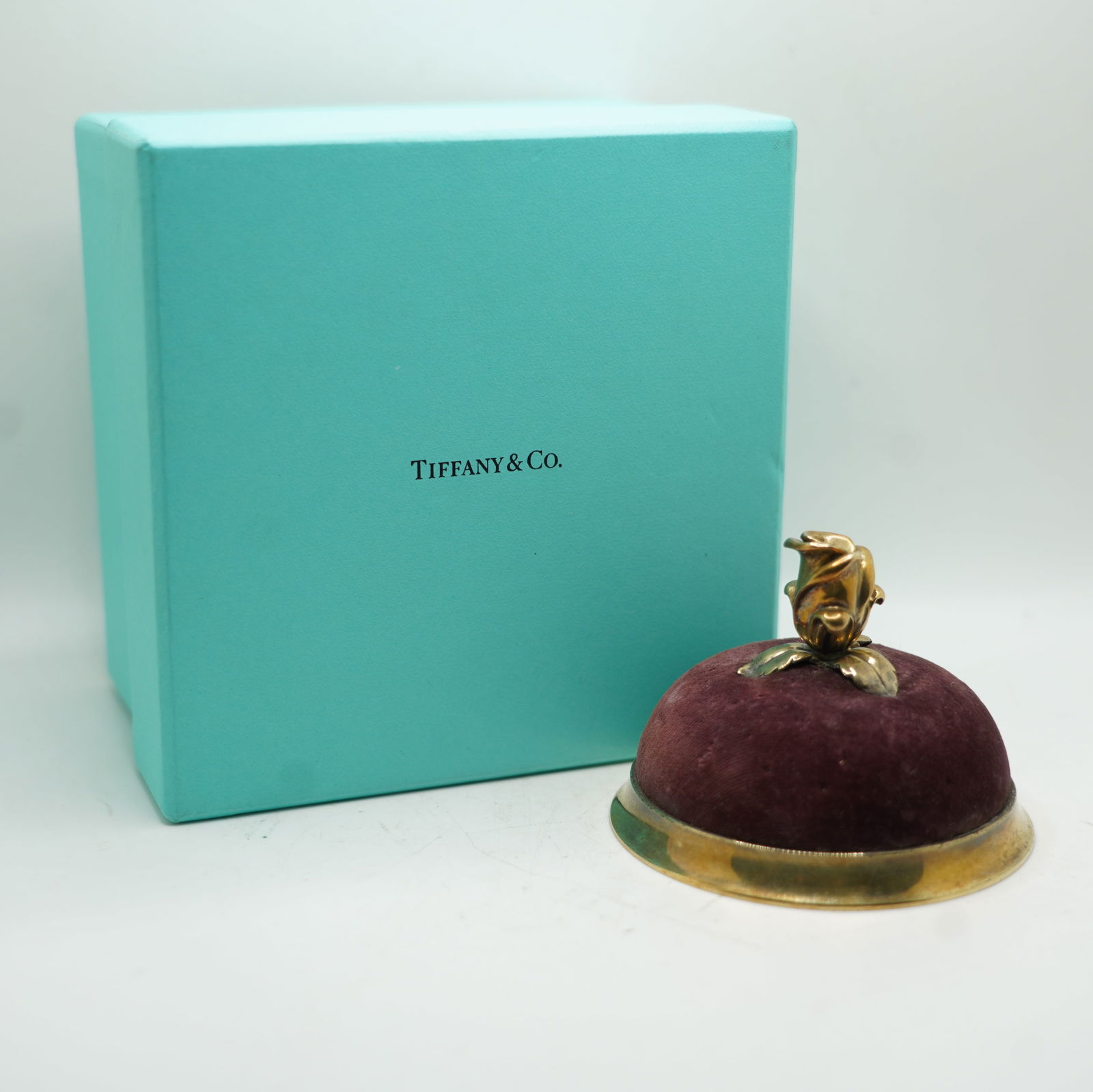 TIFFANY & CO MAKERS Sterling Silver 23657 L Pin Cushion in Original Box (1 of 10)