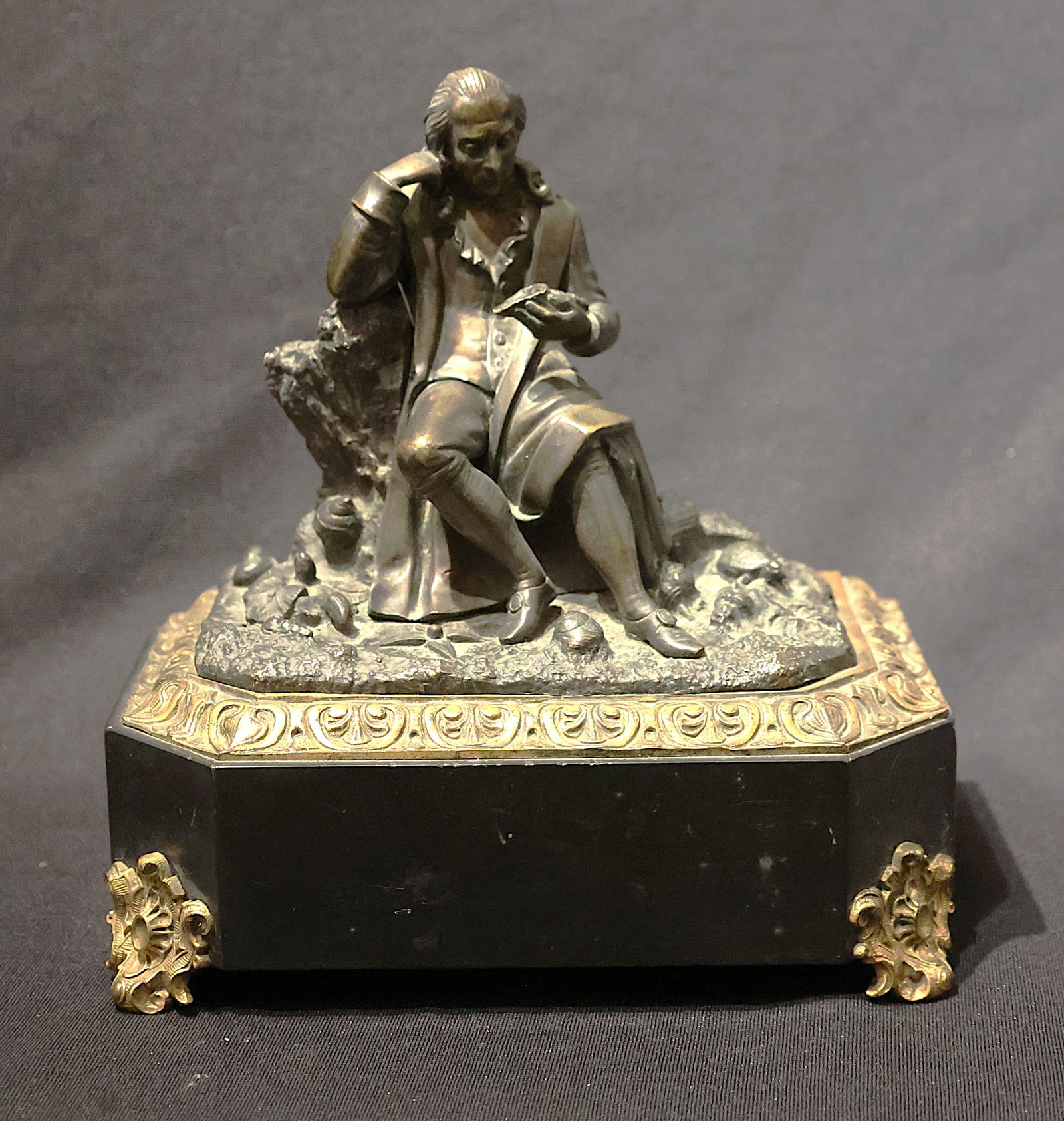 19th C. Bronze Of Benjamin Franklin Reading A Book Mounted on a Footed Bronze Metal Base (1 of 8)