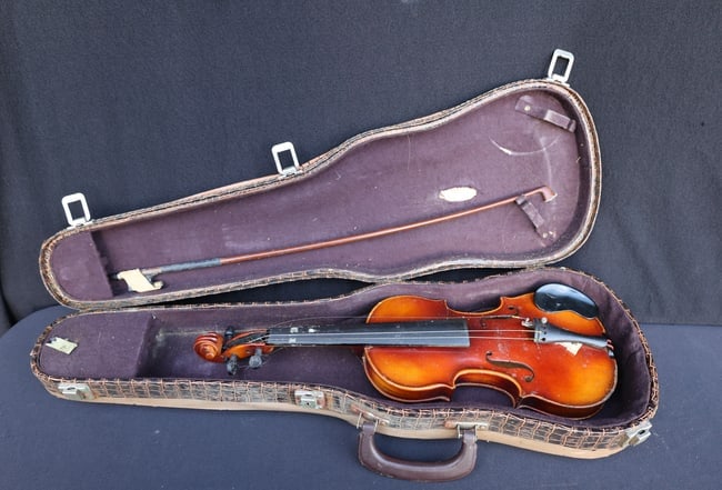 Antique VIOLIN 20 in. Length, Antonius Stradivarius Cremonies, Faciebat Anno 17, With Case (1 of 8)