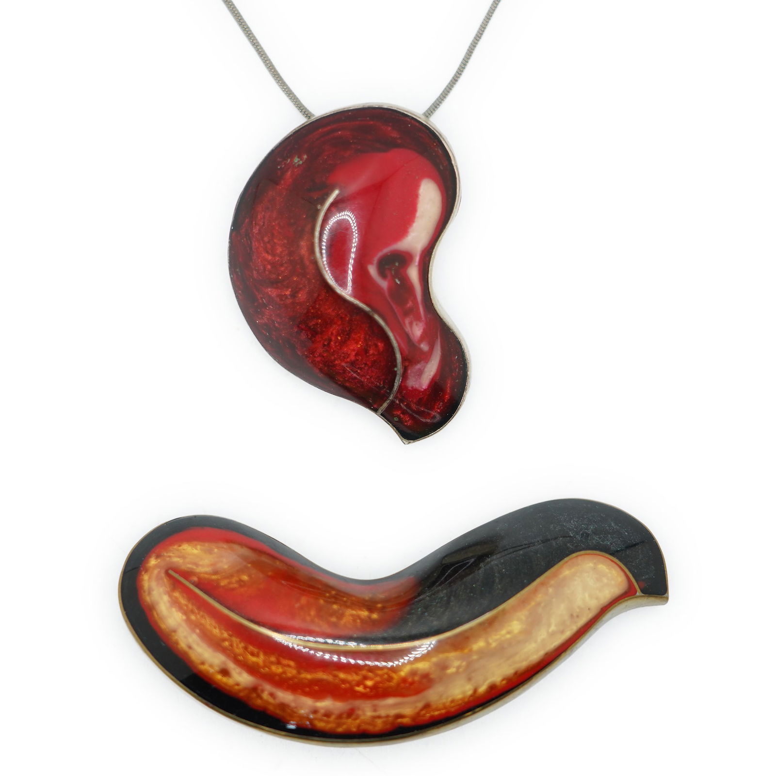 Vintage 1960s Paisley Shaped Acrylic Pin and Pendant Necklace; Size Pin 2 3/4 in. x 1 1/4 in.;: Vintage 1960s Paisley Shaped Acrylic Pin and Pendant Necklace; Size Pin 2 3/4 in. x 1 1/4 in.; Pendant 1 3/4 in. x 1 1/4 in. on 18 inch chain