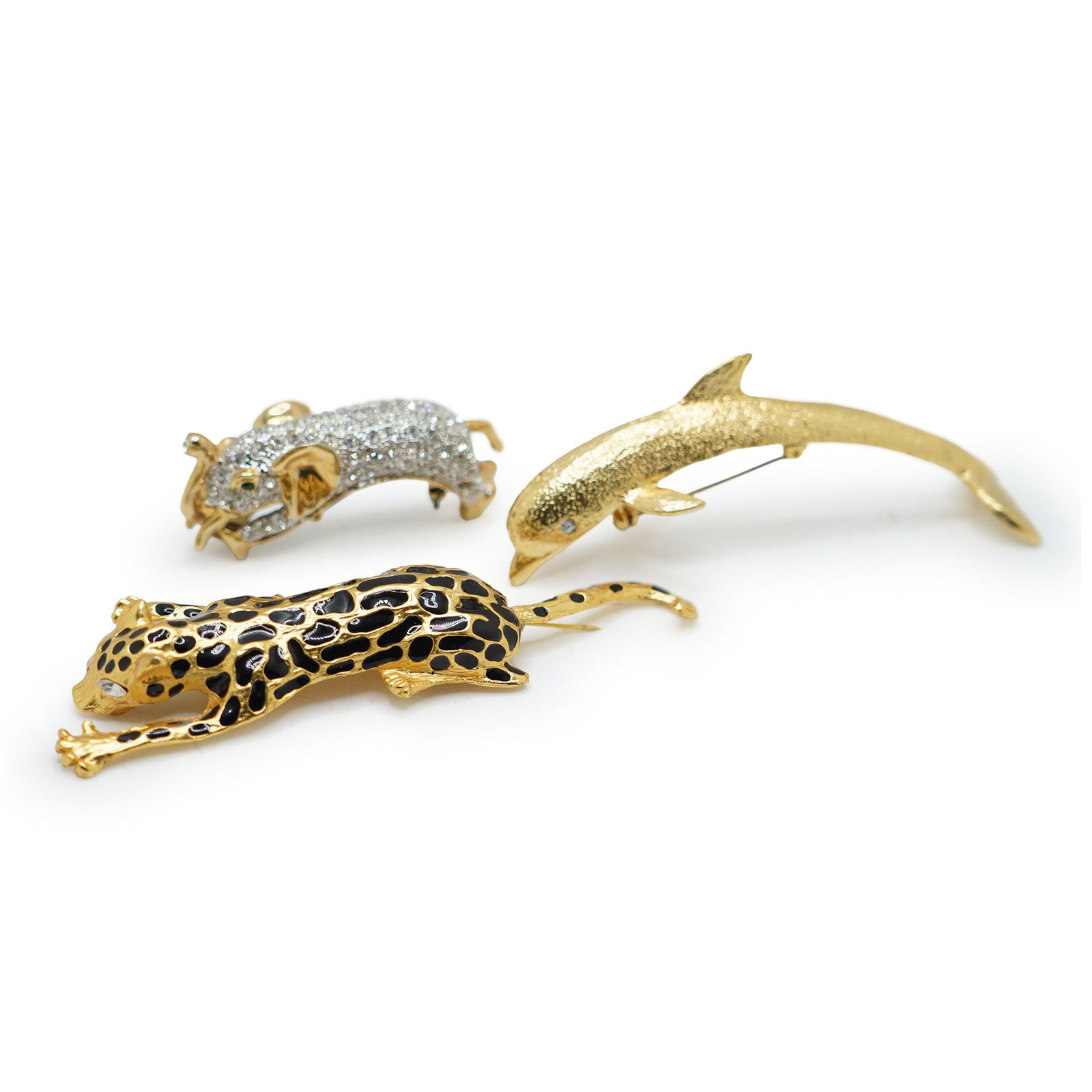 [3] Vintage Cheetah Shoulder Pn Black Enameled With Crystal Eyes 4 7/8 in. x 1 5/8 in.; Vintage (1 of 17)