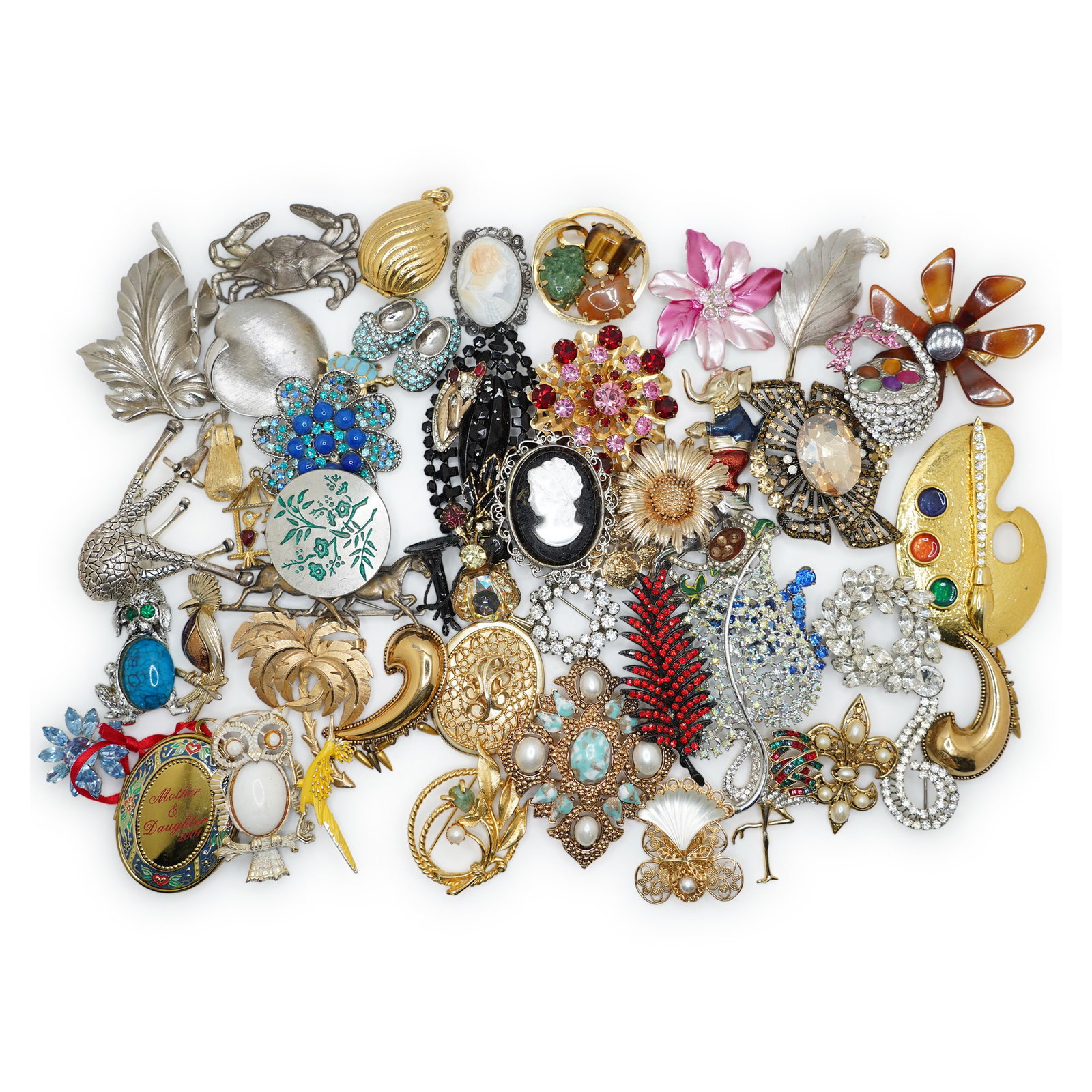 50 Assorted Costume Jewelry Fashion Pins, Lockets, Pendants - Nice Selection - See Pictures (1 of 18)