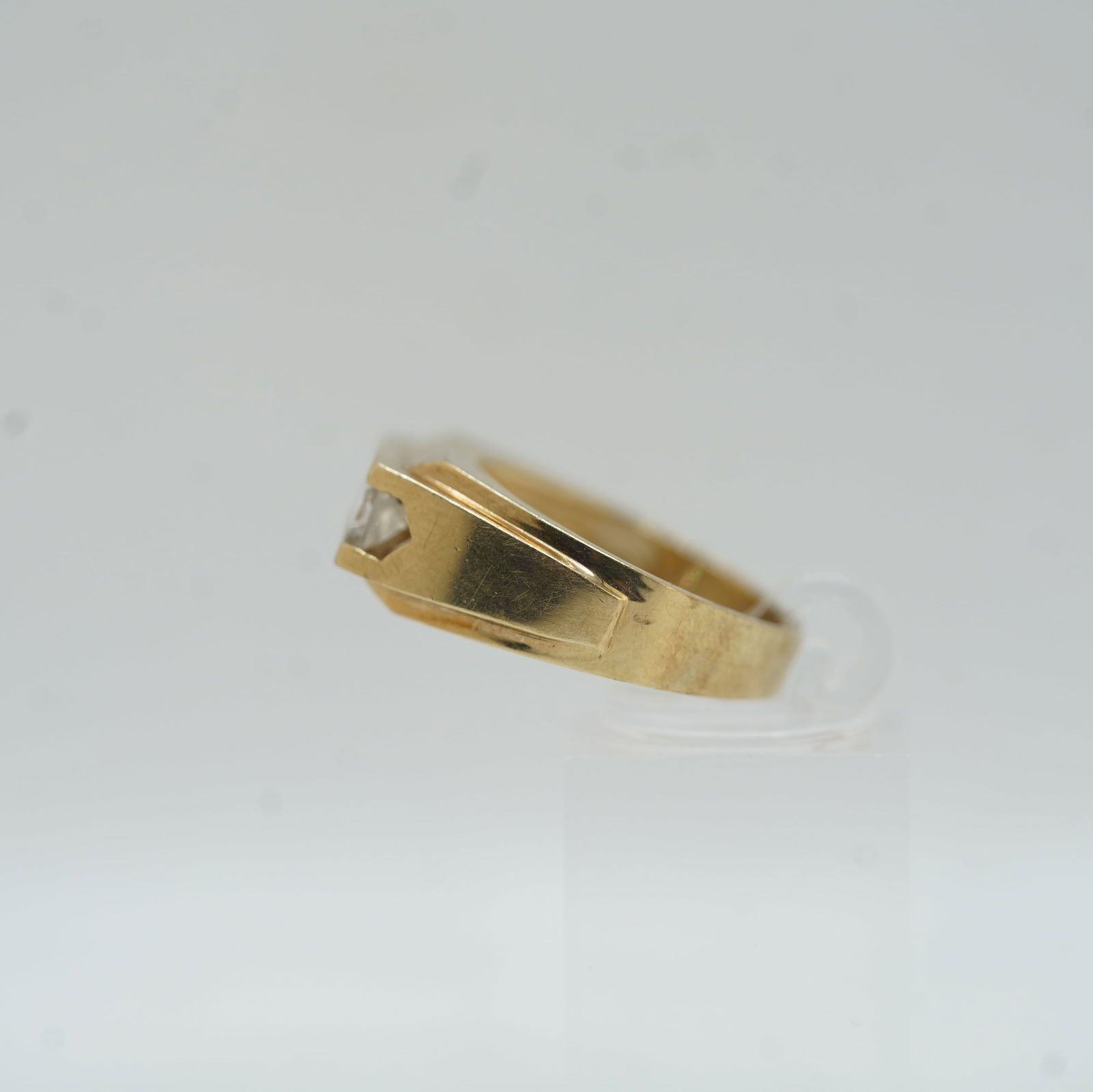 4.45 DWT Total Weight 10K Gold Men's CZ Band Ring Rize 10 - 6