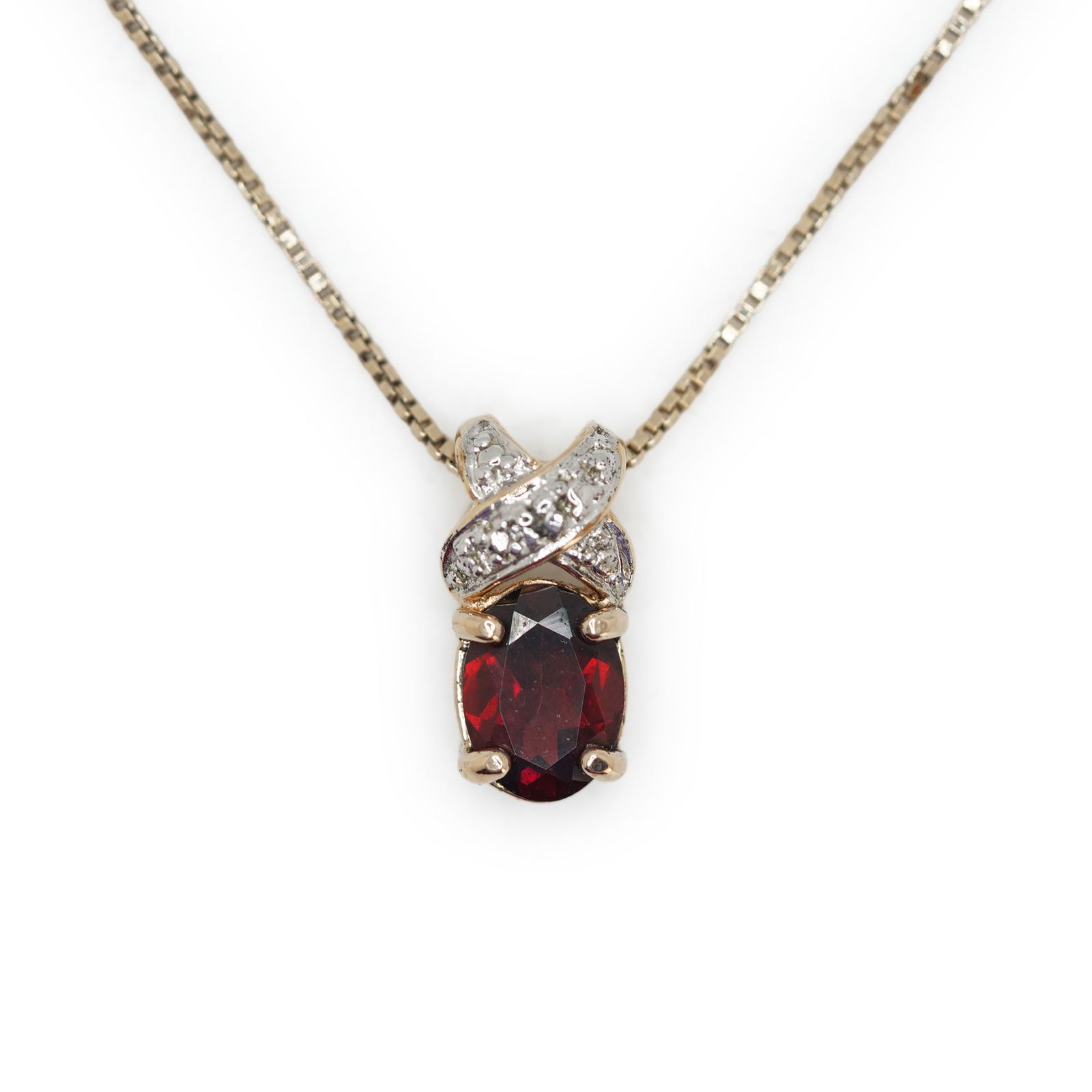 .925 Sterling Silver Garnert Pendant Necklace on .925 Sterling 18 in. Chain (1 of 7)