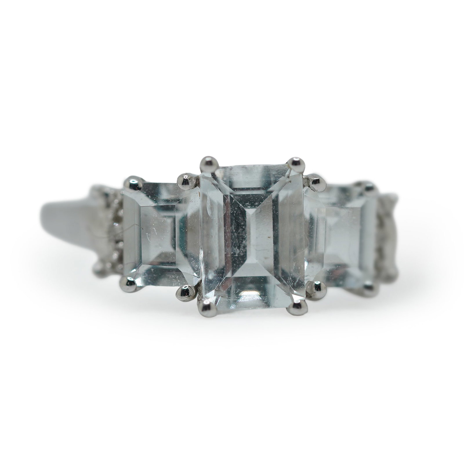 1.3 DWT 10K White Gold with 3 Large CZ Stones with 2 Small Diamonds Ring Size 7.25 (1 of 9)