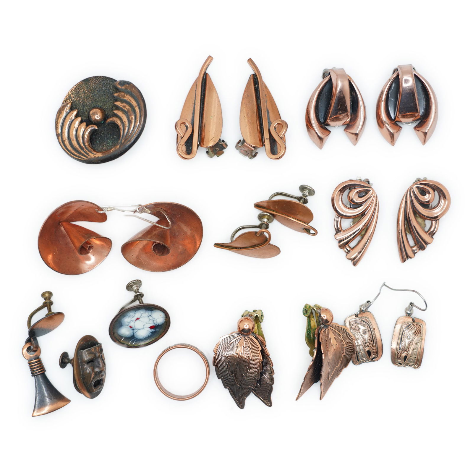 7 Assorted Pairs Vintage Copper Earrings - Nice Variety - See Pictures ; Plus Ring, and 4 Single (1 of 12)