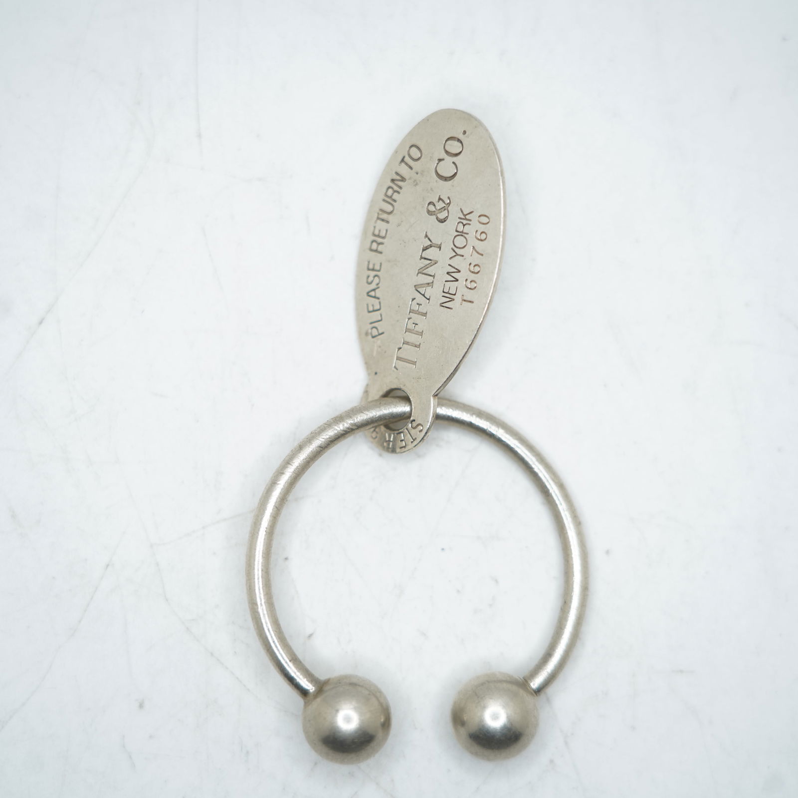 21.94 Grams TIFFANY & CO .925 Sterling Silver Key Ring with Larger Oval Tag .925 Please Return To (1 of 6)