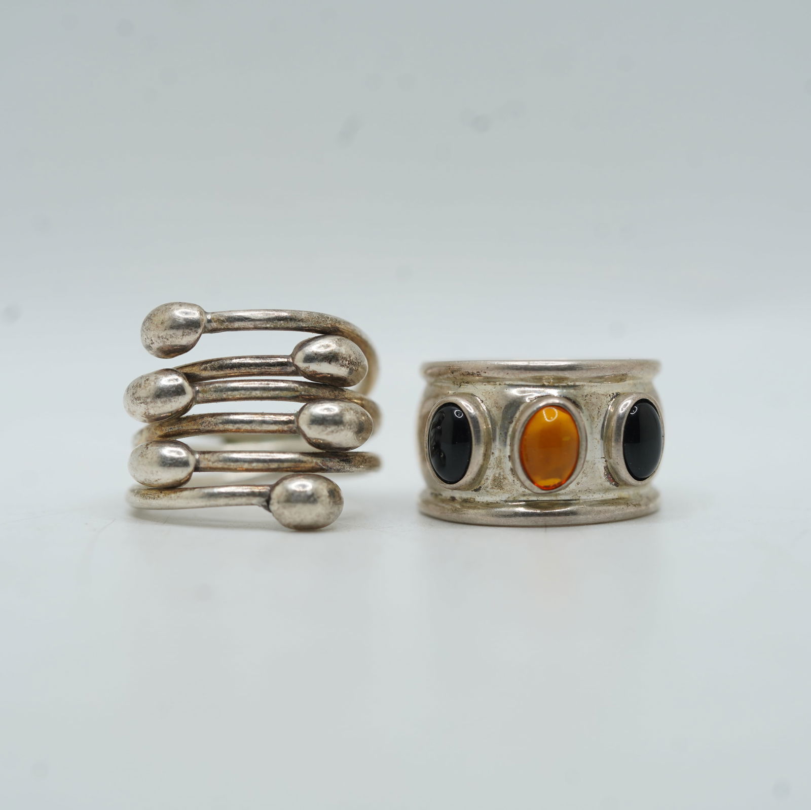 20.59 Grams .925 Sterling Silver 2 Rings: .925 ESPO-SIG With Blackm Onyx & Citring Ring Size 8; (1 of 14)