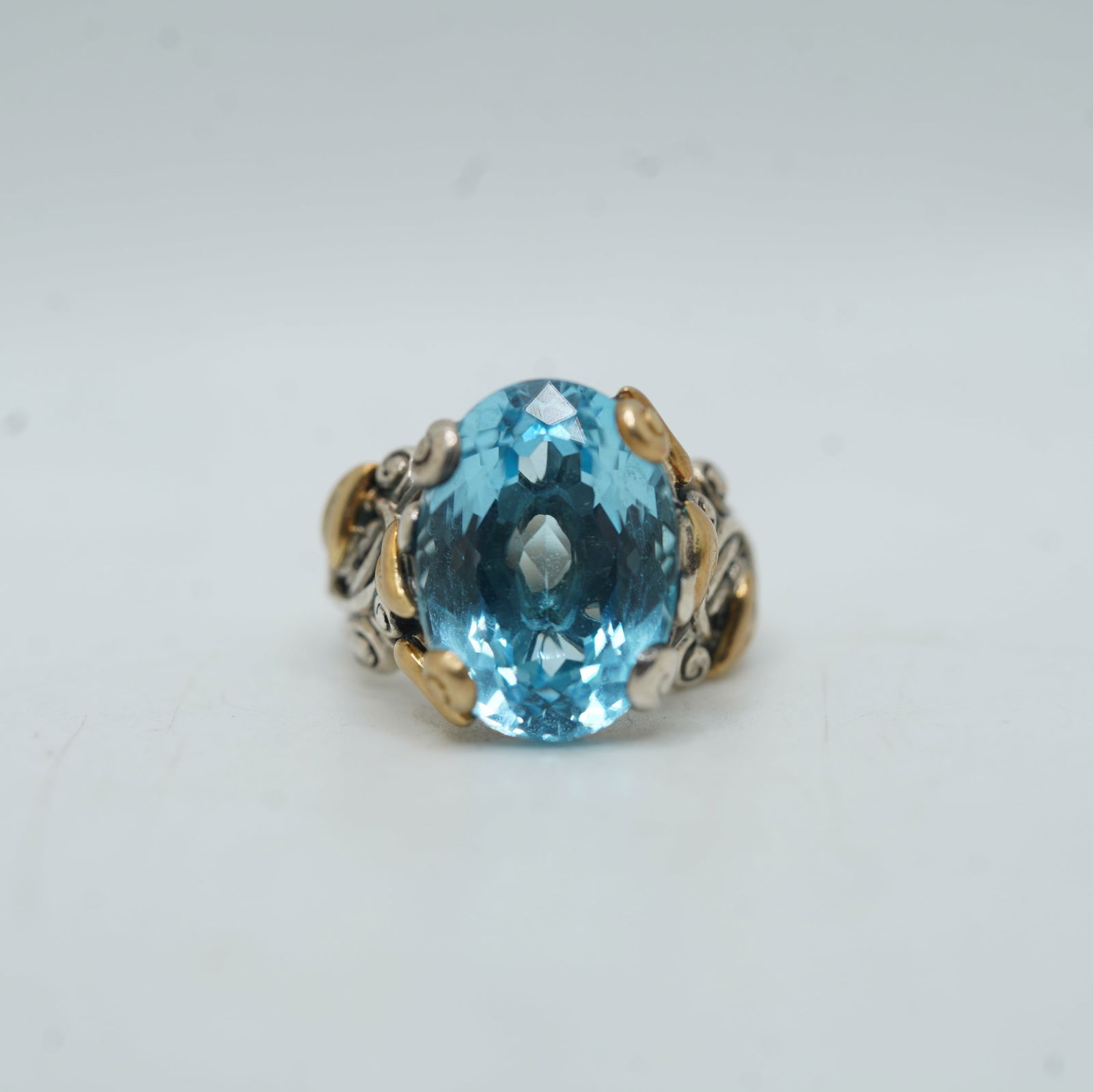 7.54 DWT, Stunning .925 Sterling Silver And 18K Gold Large Blue Topaz Ring Size 7 (1 of 10)