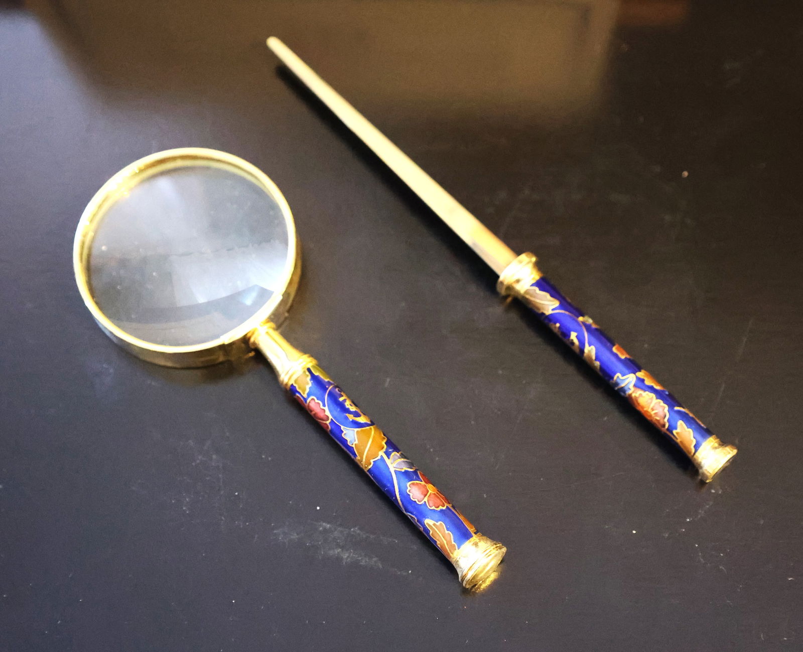 Republic of China Navy Cloisonne Desk Set Magnify Glass and Letter Opener in Wood Box: Republic of China Navy Cloisonne Desk Set Magnify Glass and Letter Opener in Wood Box. Presented by Adm Yeh Chang-Tung Commander in Chief Republic of China Navy. Fitted Presentation Box. Size: Magnify