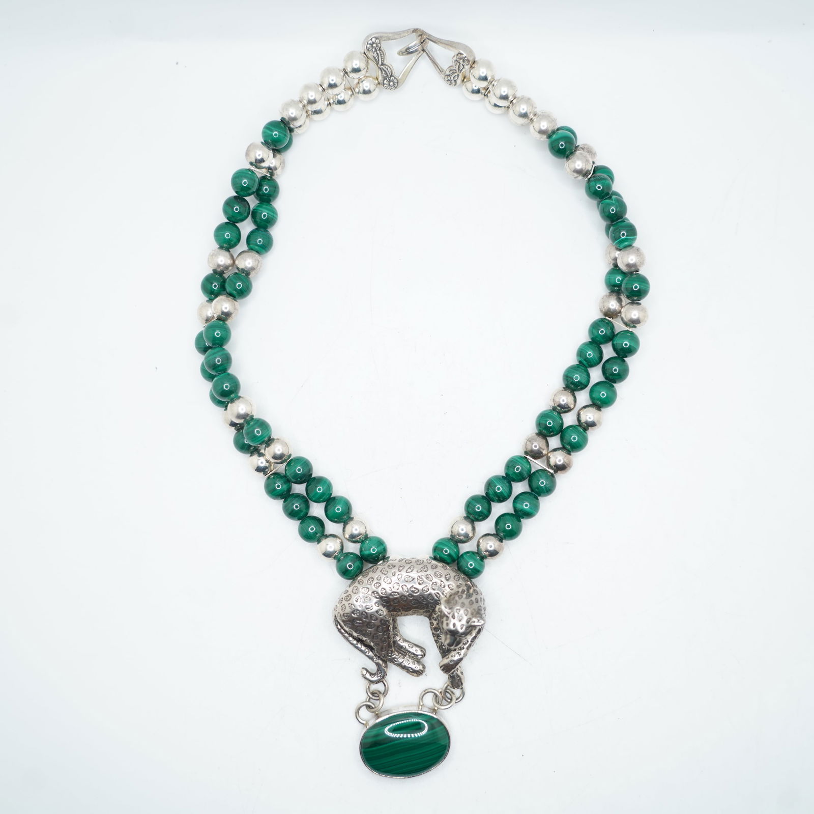 113.54 Grams .925 Sterling Silver 88 Malachite and Sterling Beads Necklace with Panther Pendant and: 113.54 Grams .925 Sterling Silver 88 Malachite and Sterling Beads Necklace with Panther Pendant and Malachite Pendant. 16 1/2 in. x 3/4 in. ; 1 1/2 in. x 2 1/2 in.