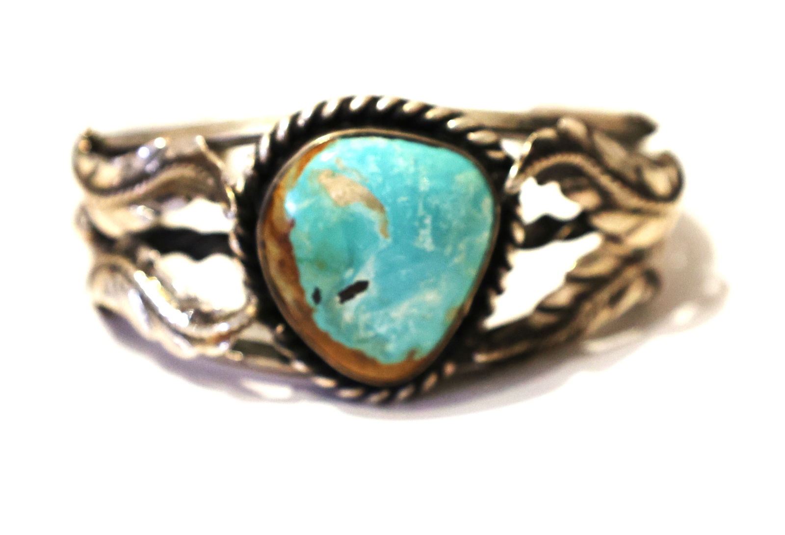 52.54 Grams Sterling Silver Native American Indian Navaho Cuff Bracelet with Feather Symbols and (1 of 5)