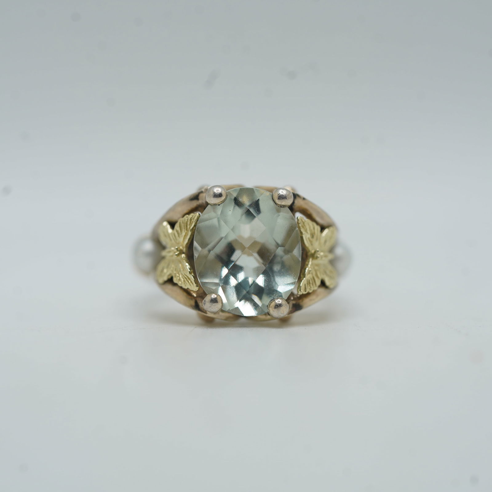 6.05 DWT .925 Sterling And 18K Gold Butterflies Accents Blue Amethyst, 2 Freshwater Pearls Ring: 6.05 DWT .925 Sterling And 18K Gold Butterflies Accents Blue Amethyst, 2 Freshwater Pearls Ring Size 6, 7/8 in. x 5/8 in.