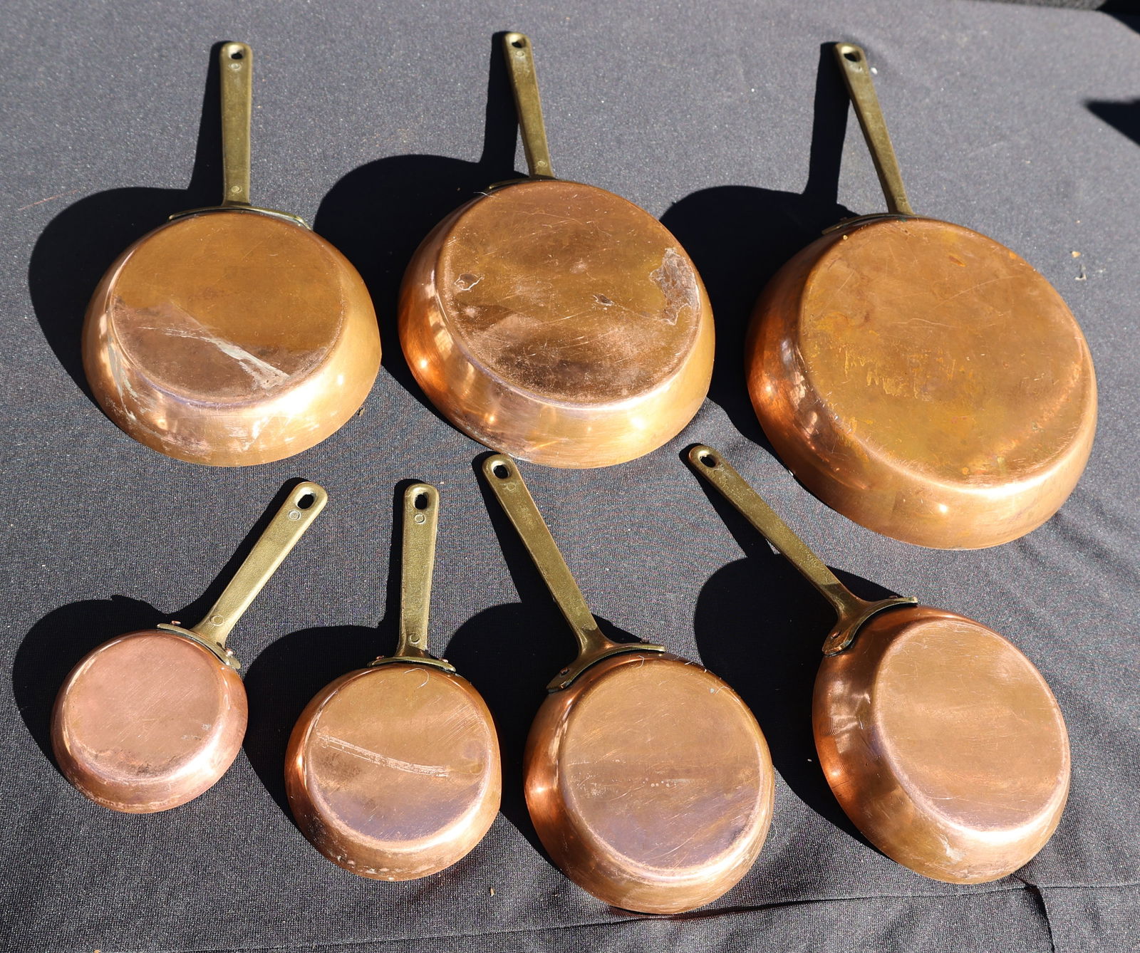 7 Piece Graduated Sizes Copper with Brass Handles Skillet Frying Pan Set Complete All Sizes (1 of 5)