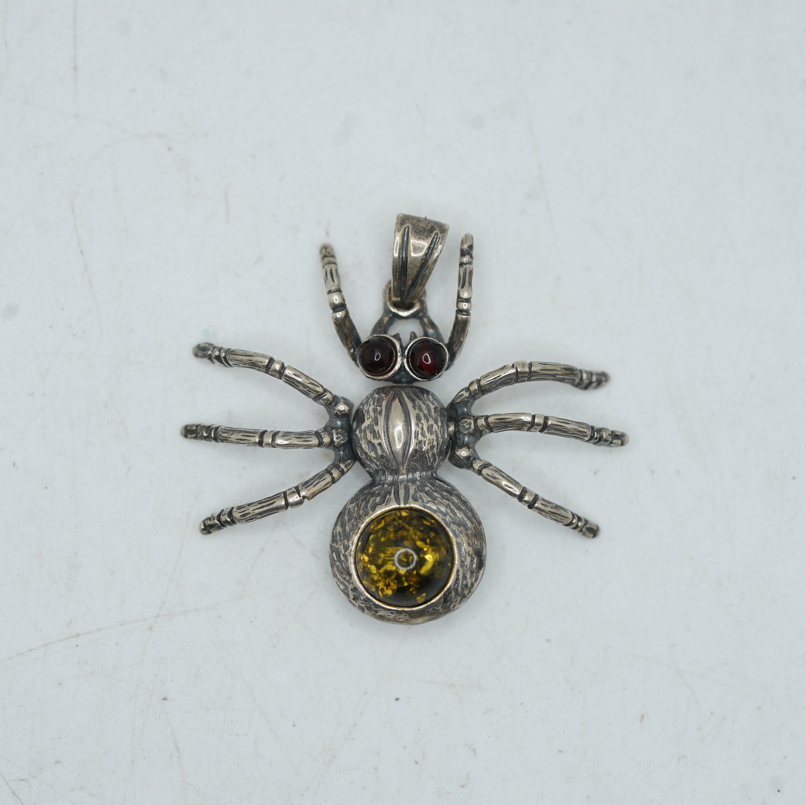 6.33 Grams .925 Sterling Silver Spider with Amber Body and Eyes Pendant 1 3/8 in. x 1 1/2 in. (1 of 6)