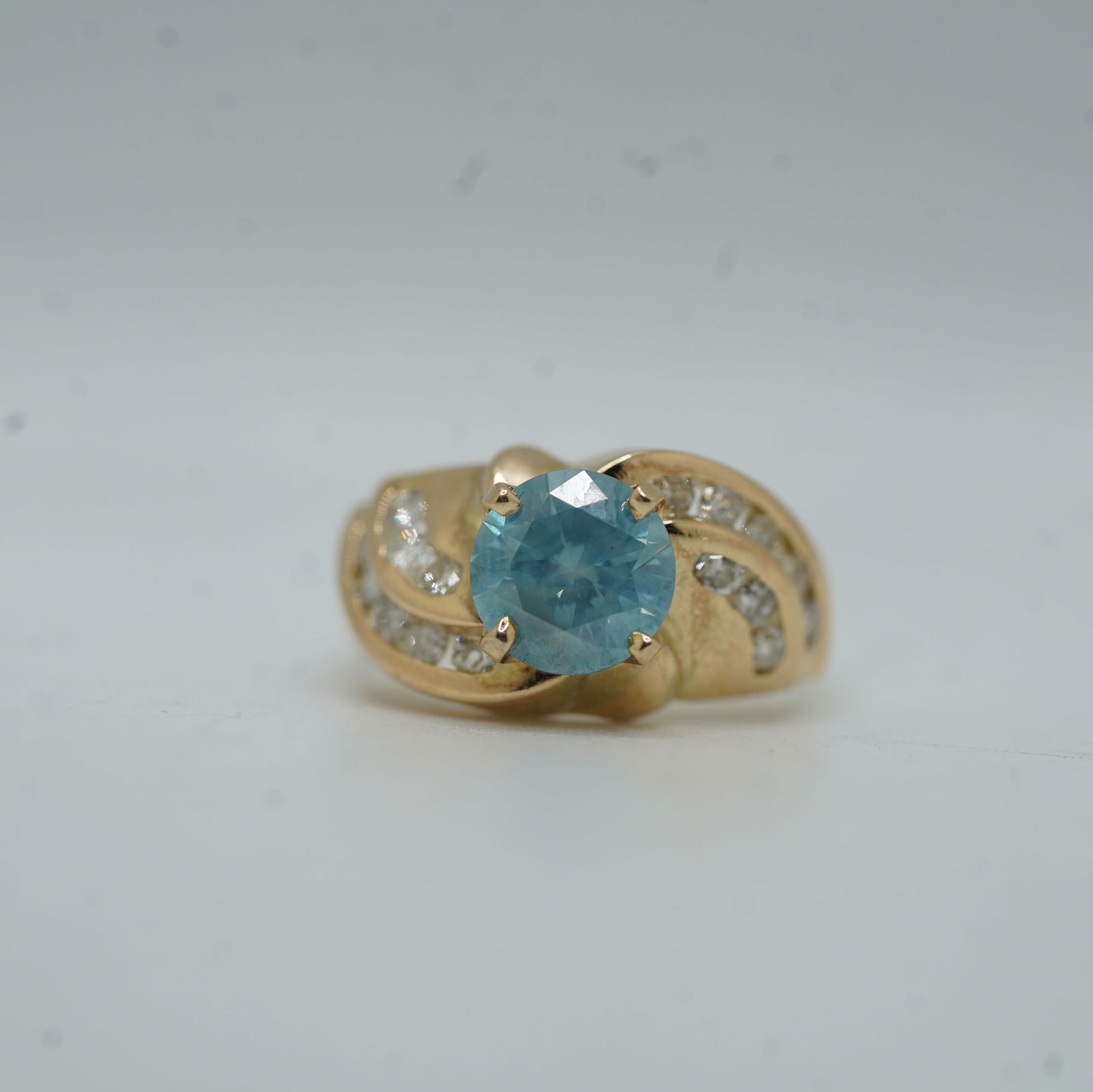 IMPORTANT 14K Gold AUTHENTIC BLUE DIAMOND CENTER STONE Ring Diamonds on Sides (1 of 12)