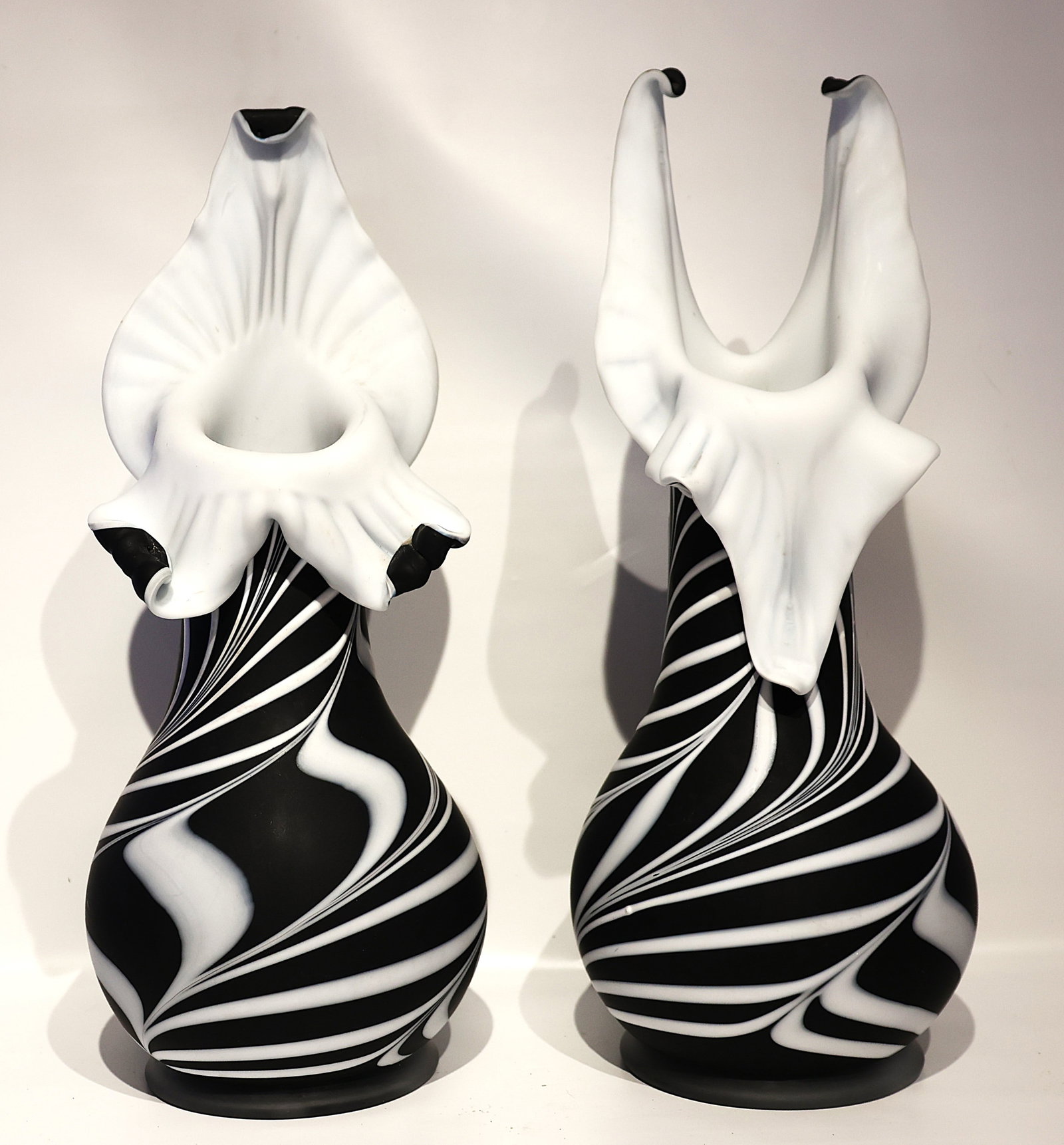 Set 2 Signed DANTE CRESPO Italy #1/20, 2012, Essie Zareh of Baijan Glass in Azerbaijan.: Set 2 Signed DANTE CRESPO Italy #1/20, 2012, Essie Zareh of Baijan Glass in Azerbaijan. ; Size 17 inches height and 17.5 inches height, both 6.5 inches bulbous, both 6 inches wide at top.